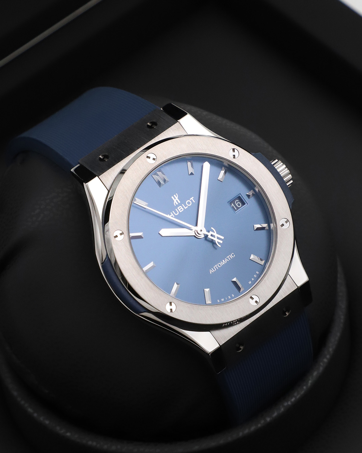 Hublot Classic Fusion Titanium Blue 42 mm 542.NX.7170.RX