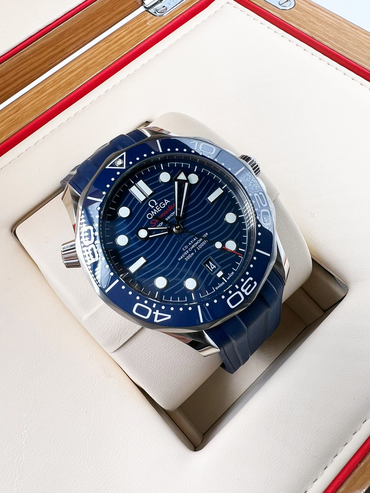 Omega Seamaster Diver 300M Co-Axial Master Chronometer 42 mm 210.32.42.20.03.001