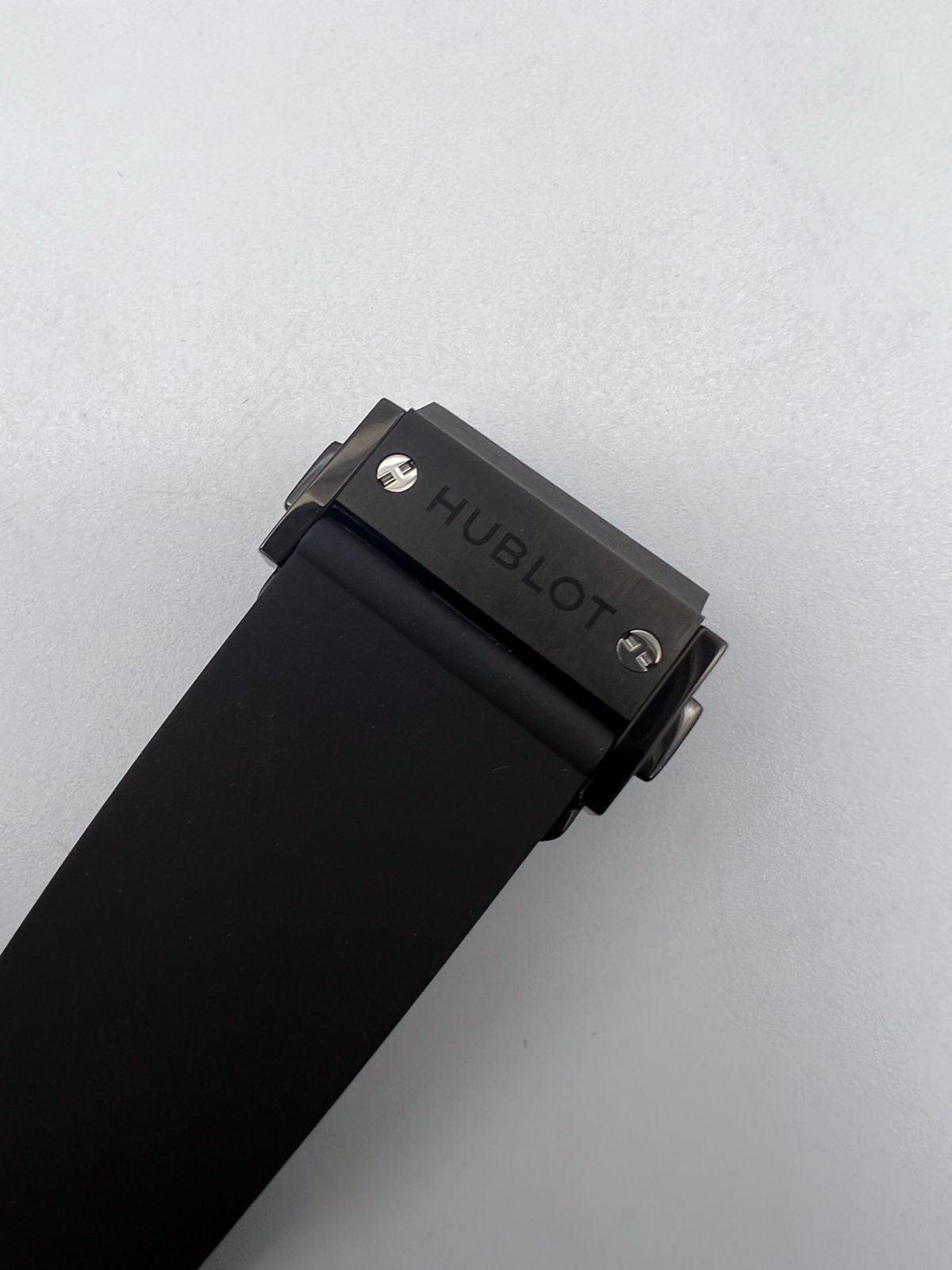 Hublot Classic Fusion Orlinski Black Magic 40 mm 550.CS.1800.RX.ORL21