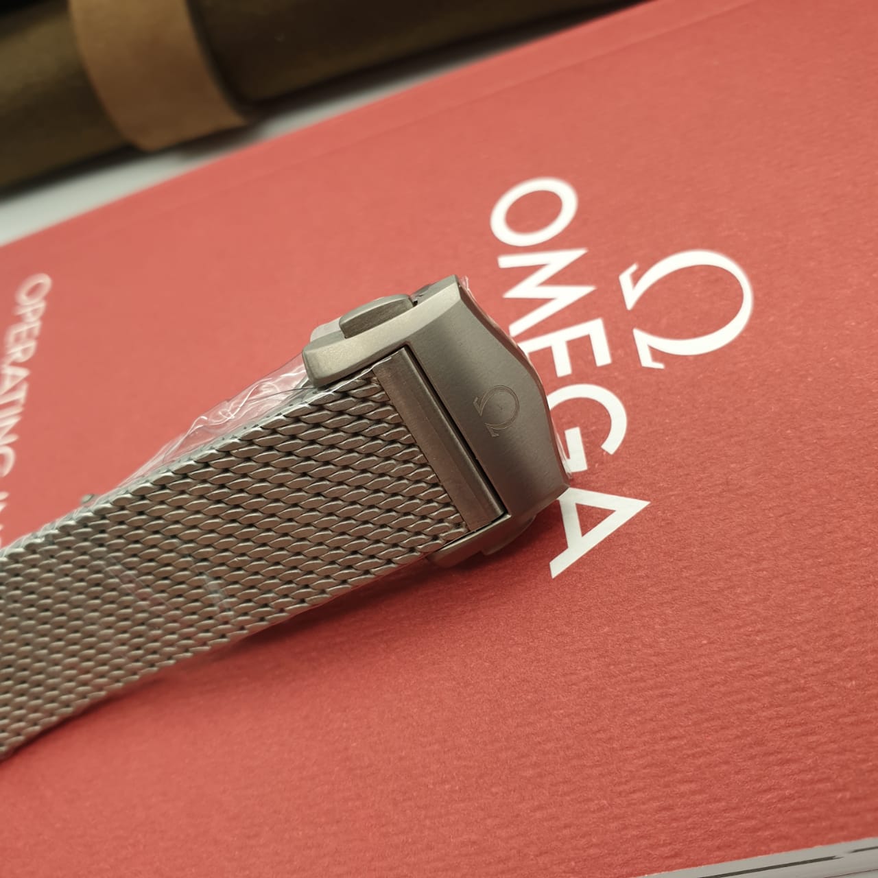 Omega Seamaster Diver 300m Omega Co-Axial Master Chronometer 007 Edition 42 mm 210.90.42.20.01.001