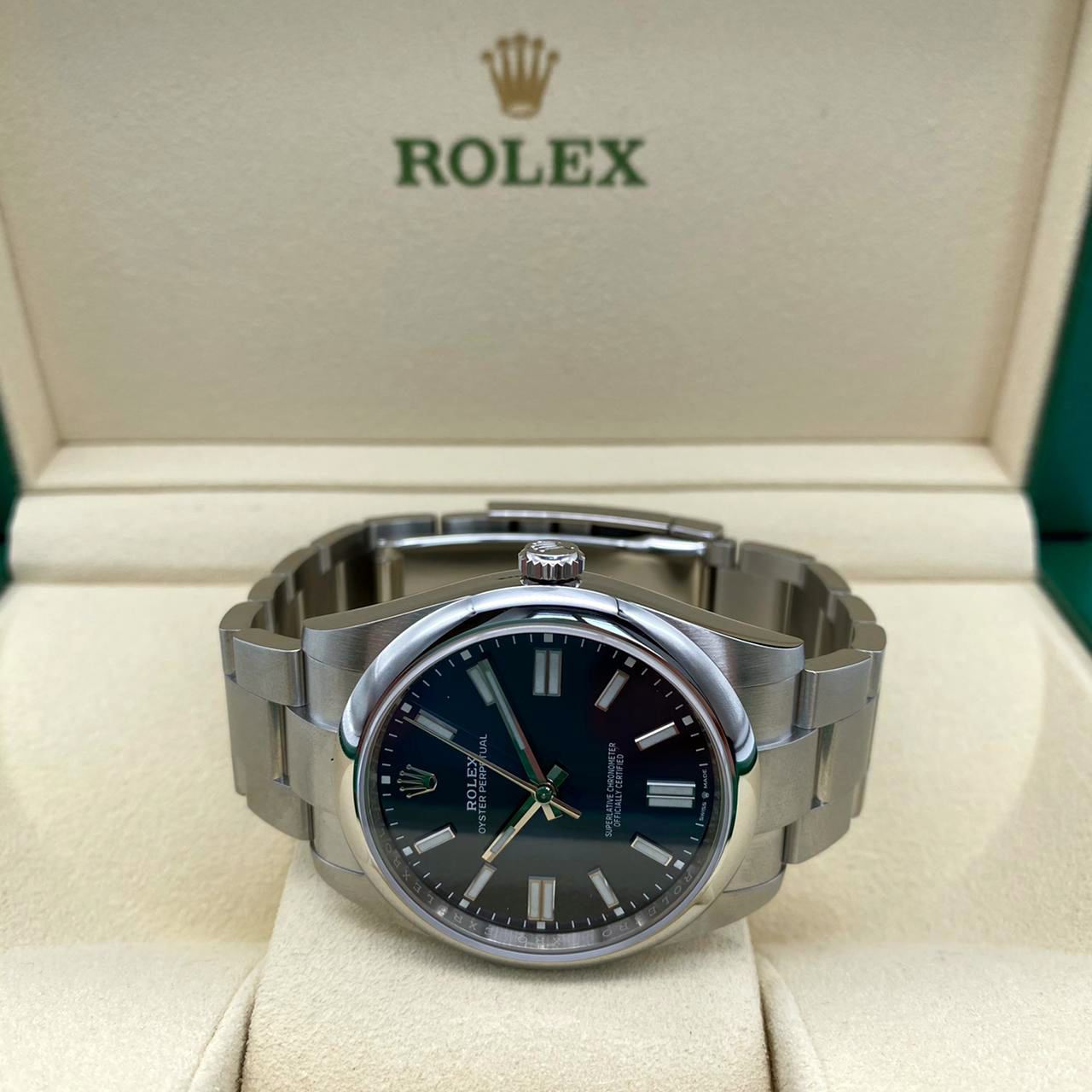 Rolex Oyster Perpetual 41 mm 124300