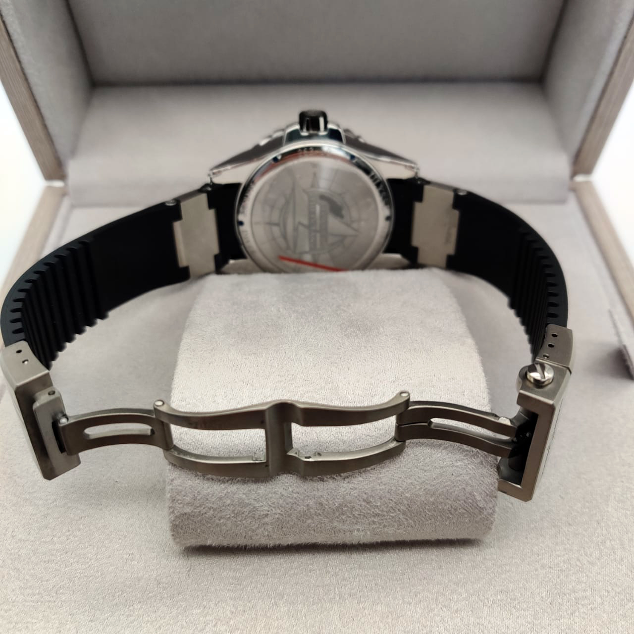 Ulysse Nardin Marine Diver 44 mm 263-10-3/92