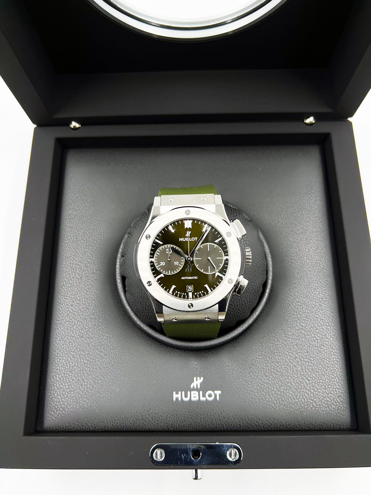 Hublot Classic Fusion Chronograph Titanium Green 45 mm  521.NX.8970.RX
