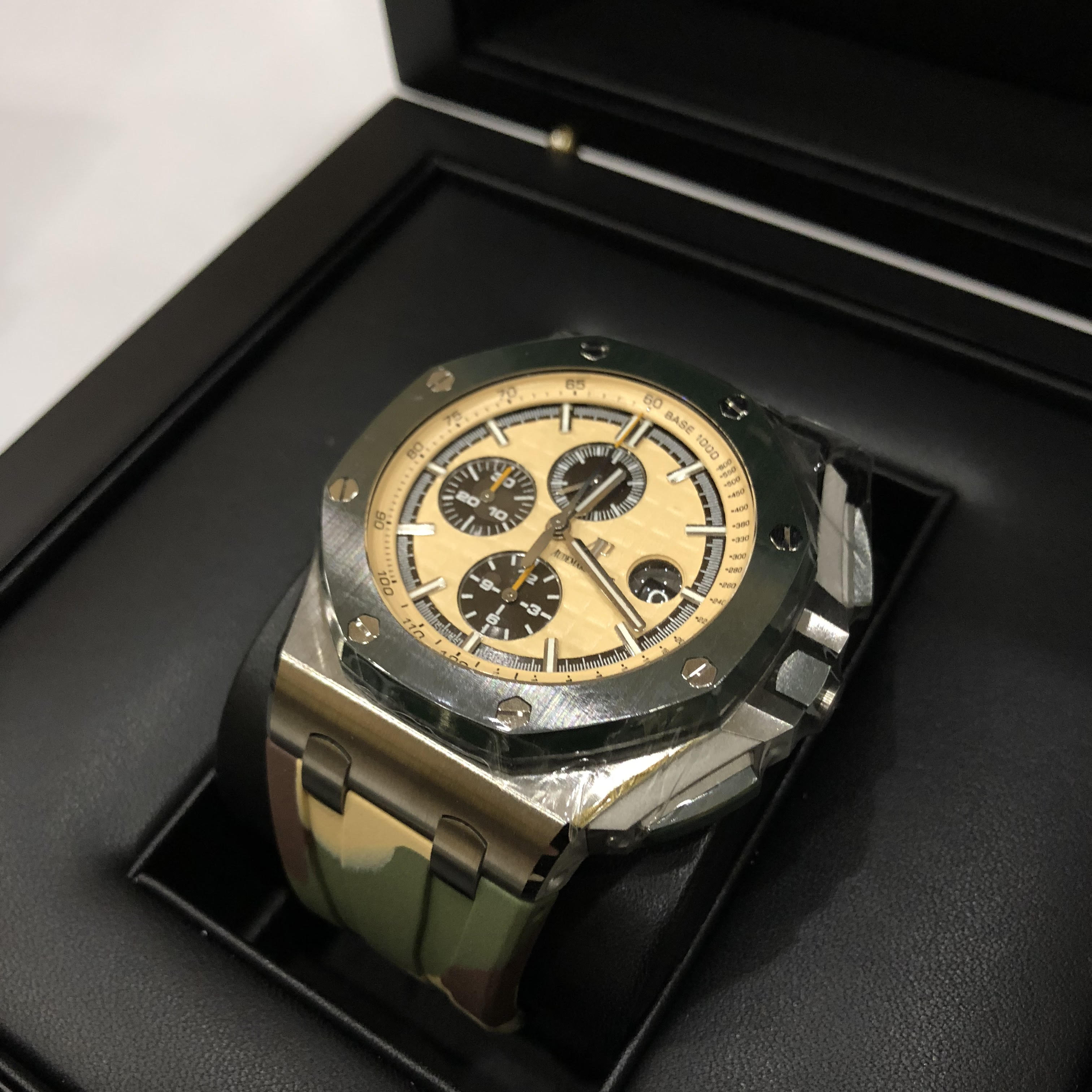 Audemars Piguet Royal Oak Offshore Selfwinding Chronograph 44 mm 26400SO.OO.A054CA.01