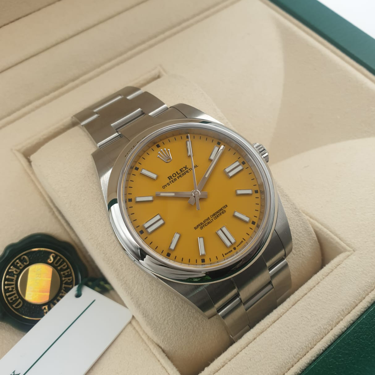 Rolex Oyster Perpetual 41 mm 124300