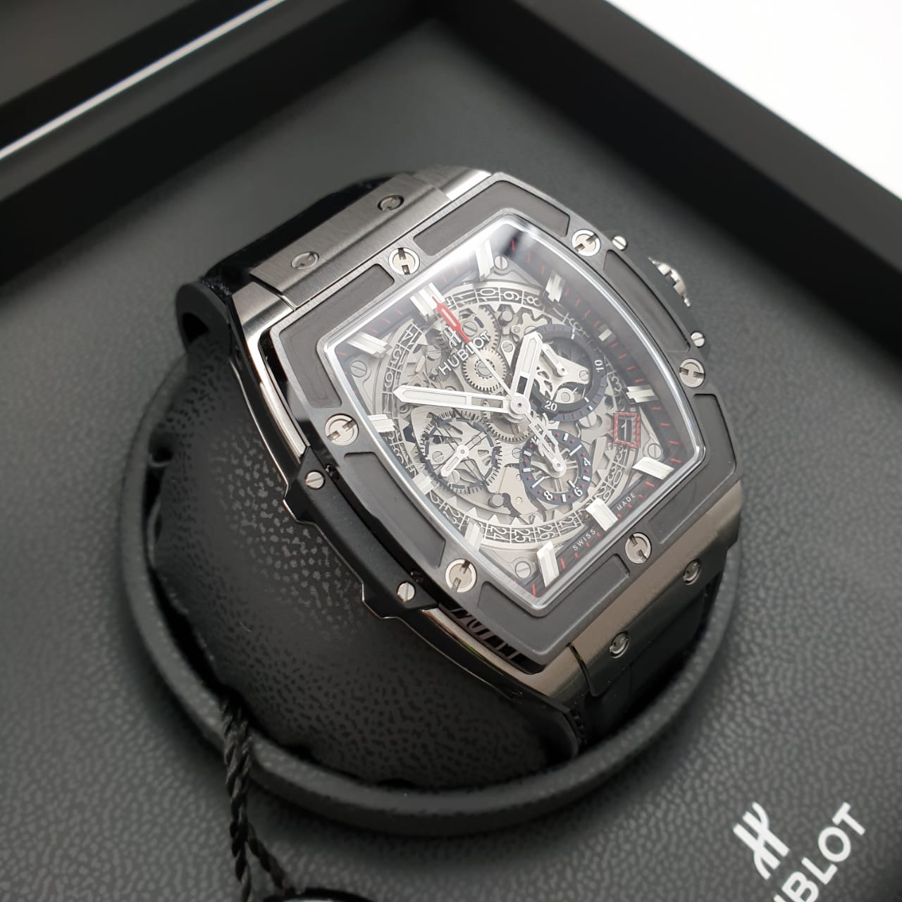 Hublot Spirit of Big Bang Titanium 48x42 mm 641.NM.0173.LR