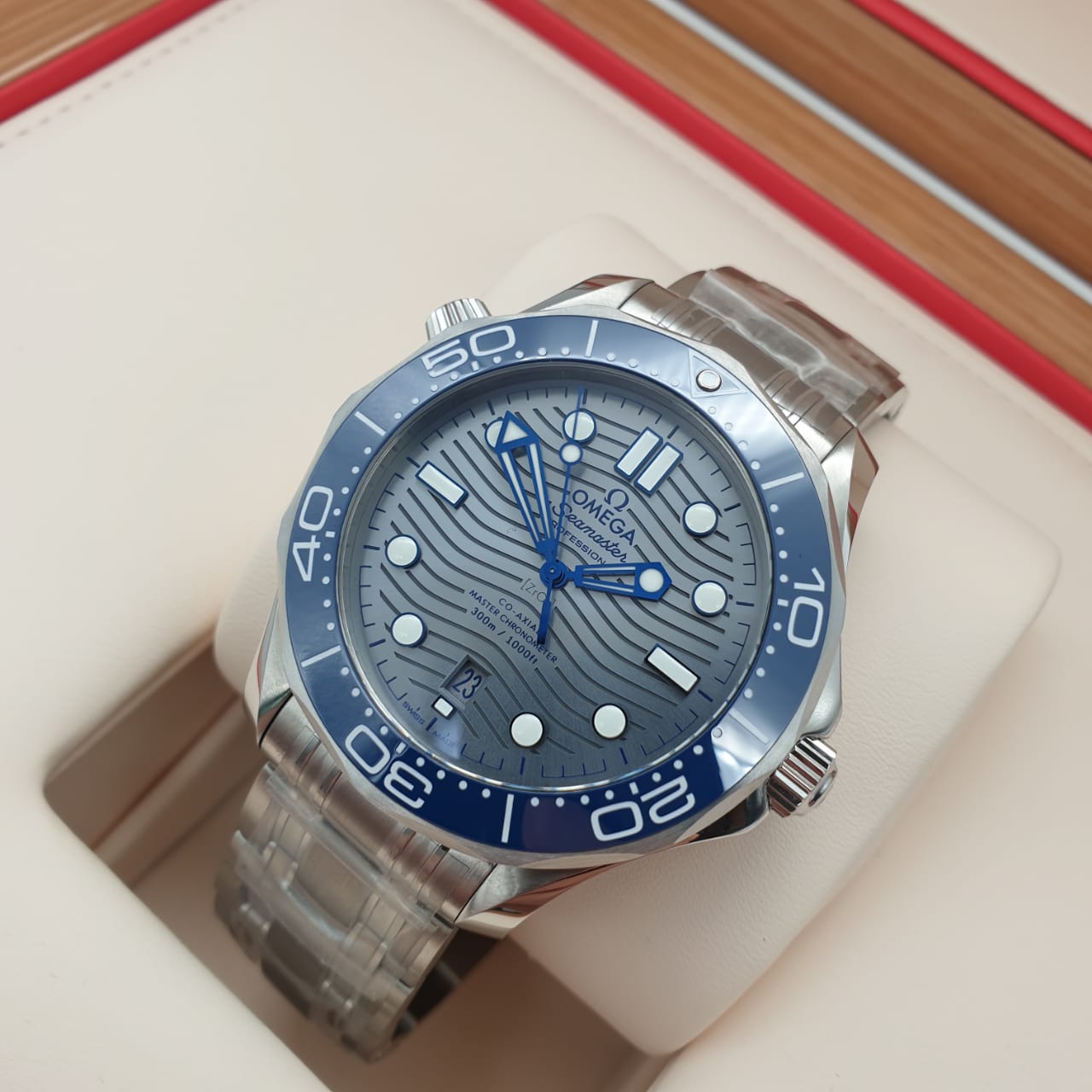 Omega Seamaster Diver 300M Co-Axial Master Chronometer 210.30.42.20.06.001