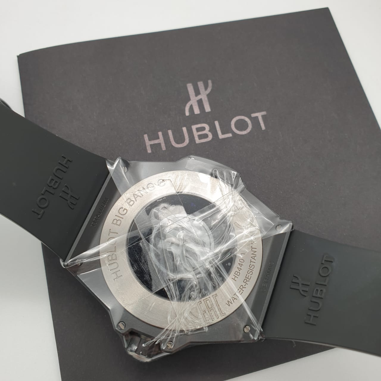 Hublot Big Bang E Ceramic 42 mm 440.CI.1100.RX