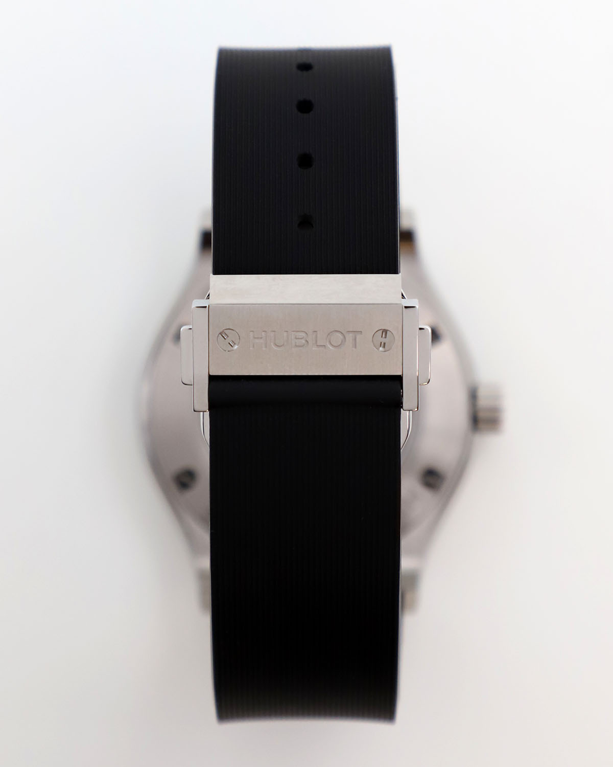 Hublot Classic Fusion Titanium Opalin 42 mm 542.NX.2611.RX