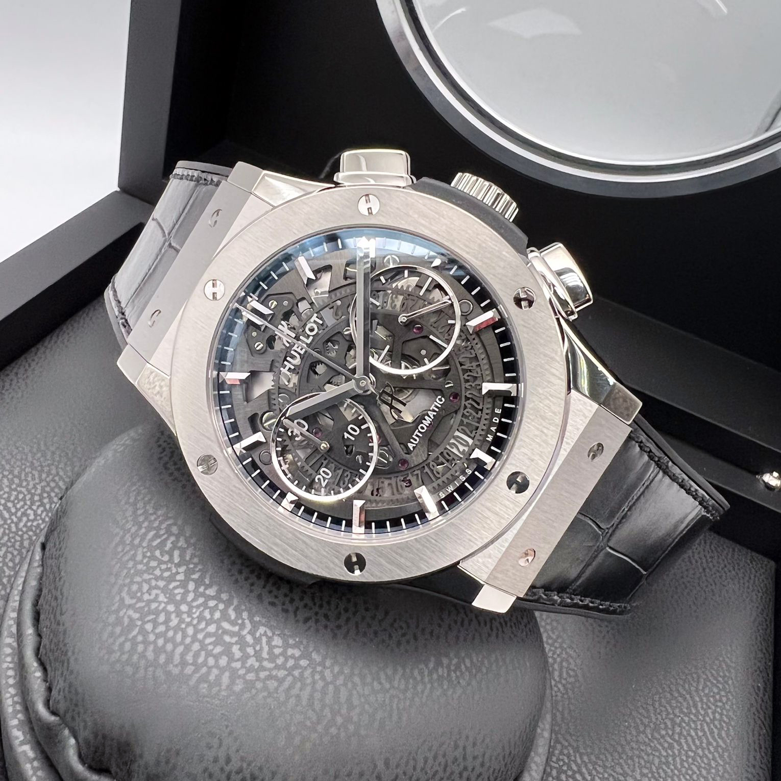 Hublot Classic Fusion Aerofusion Titanium 45 mm 525.NX.0170.LR