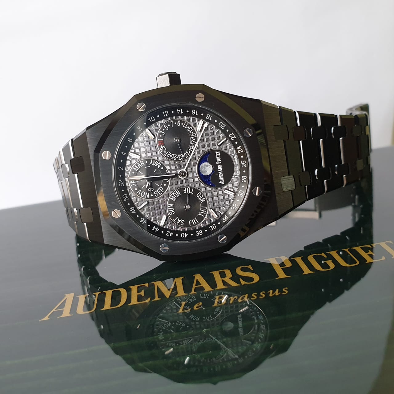 Audemars Piguet Royal Oak Perpetual Calendar 41 mm 26579CE.OO.1225CE.01