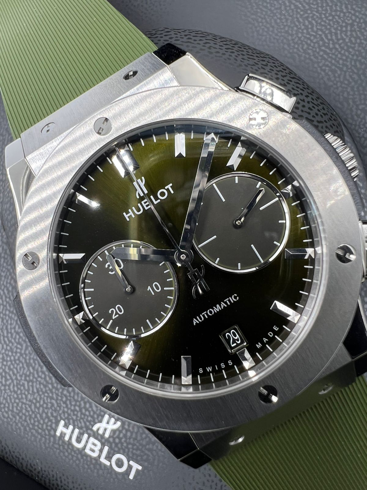 Hublot Classic Fusion Chronograph Titanium Green 45 mm  521.NX.8970.RX