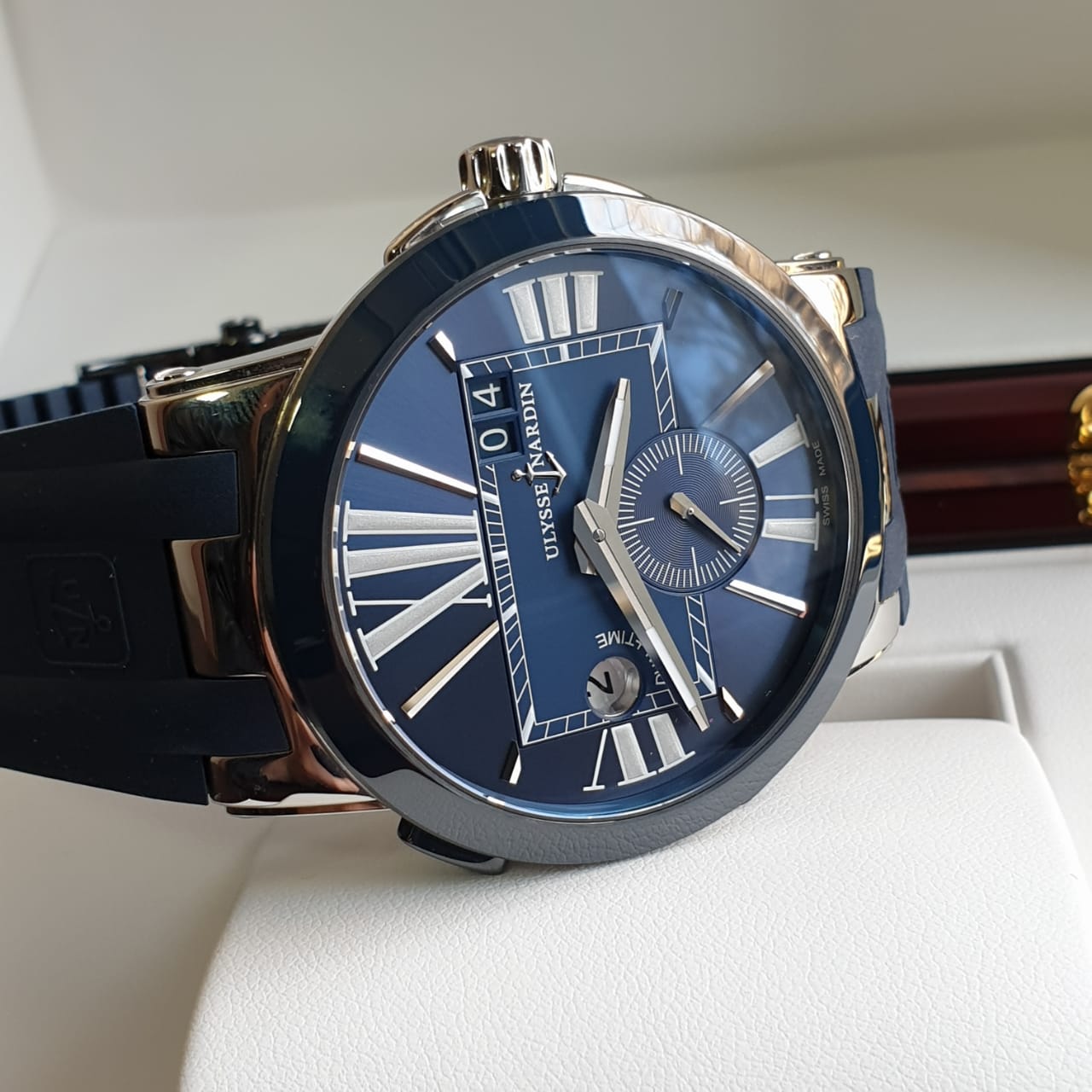Ulysse Nardin Executive Dual Time 243-00-3/43