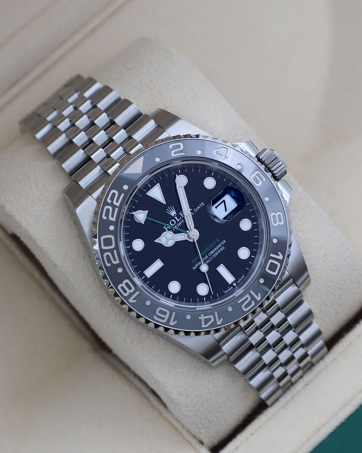 Rolex GMT-Master II 40 mm 126710GRNR