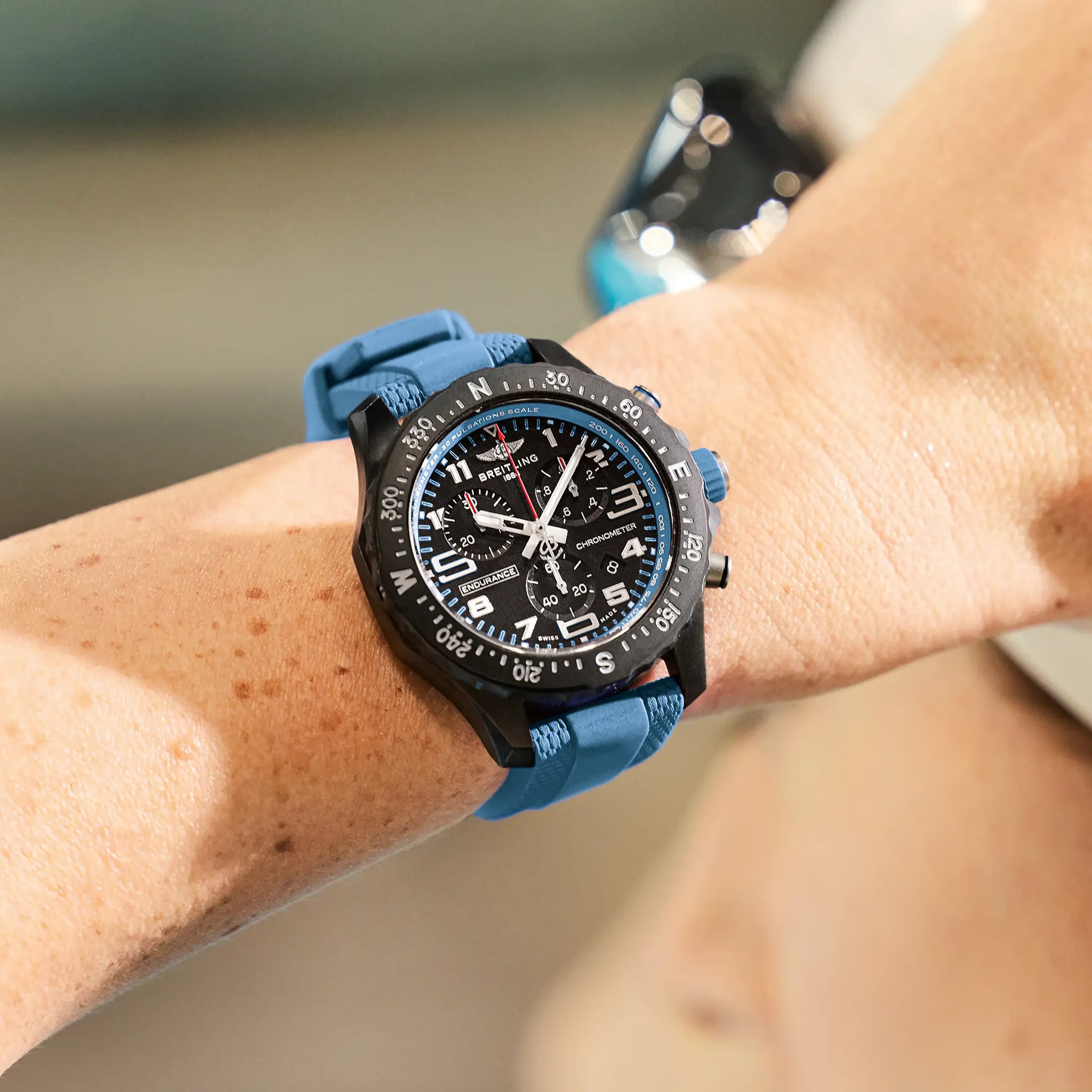 Breitling Professional Endurance Pro 44 mm X82310281B1S2