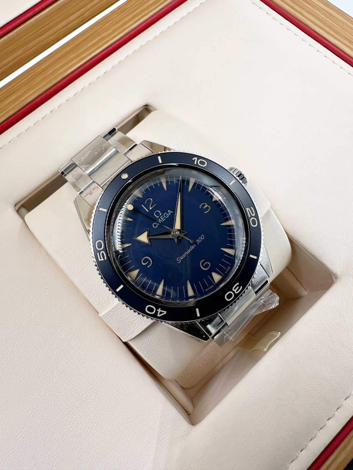 Omega Seamaster 300 Co-Axial Master Chronometer 41 mm 234.30.41.21.03.001