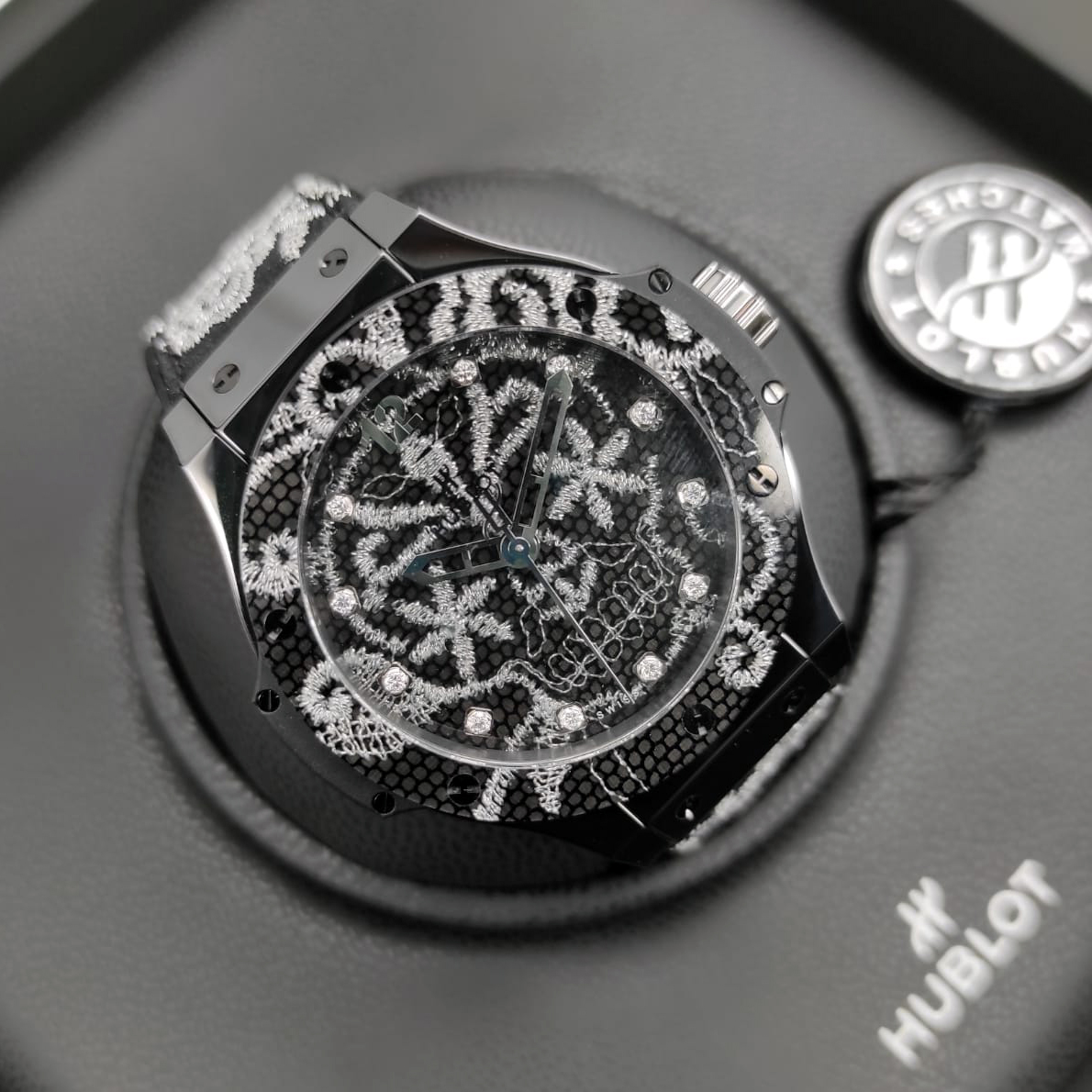 Hublot Big Bang Broderie Sugar Scull 41 mm 343.CS.6570.NR.BSK16