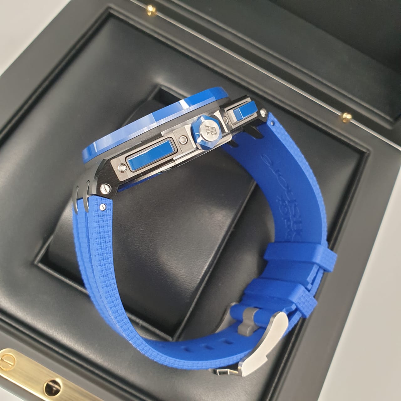 Audemars Piguet Royal Oak Offshore Selfwinding Chronograph 44 mm 26405CE.OO.A030CA.01