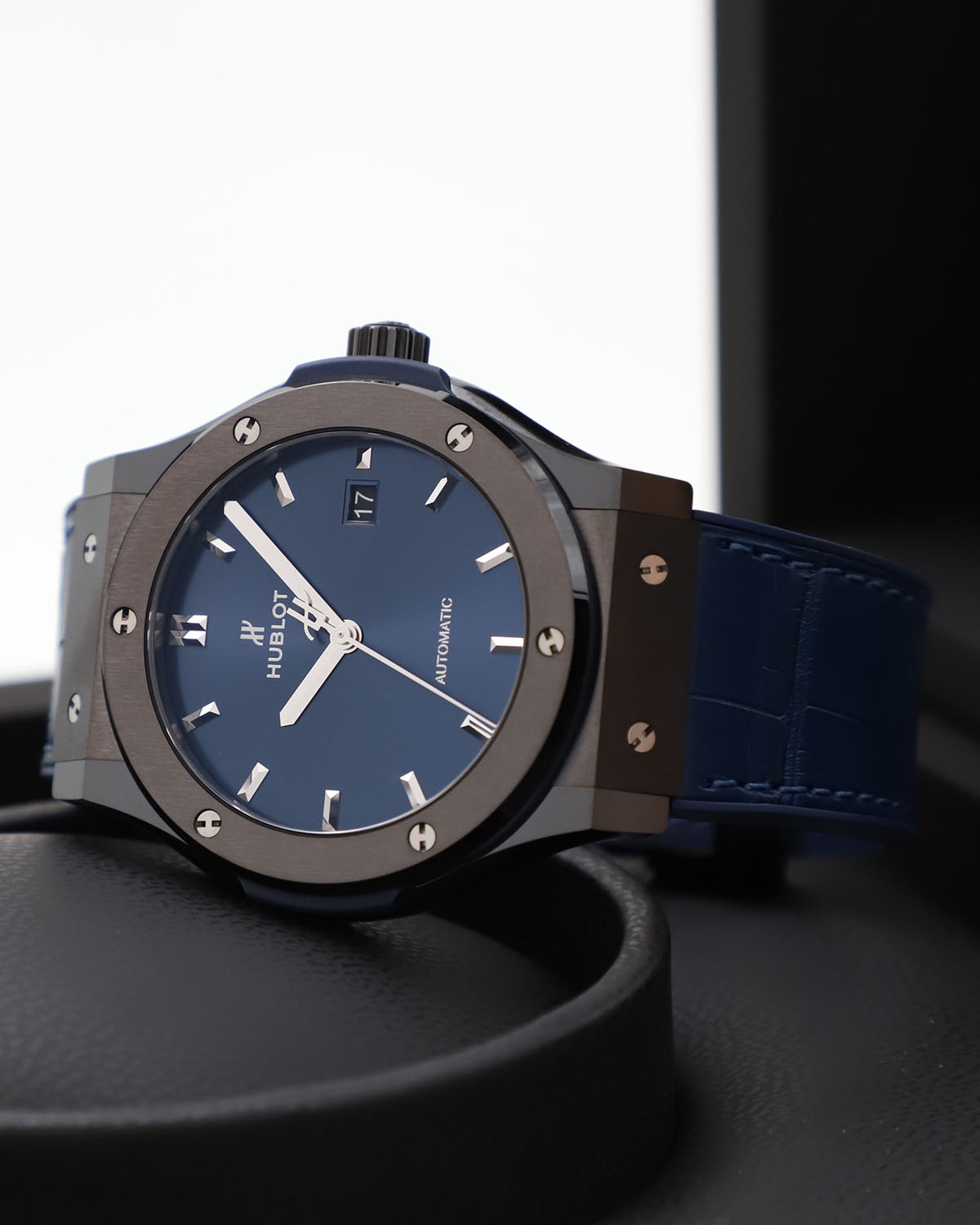 Hublot Classic Fusion Ceramic Blue 42 mm 542.CM.7170.LR