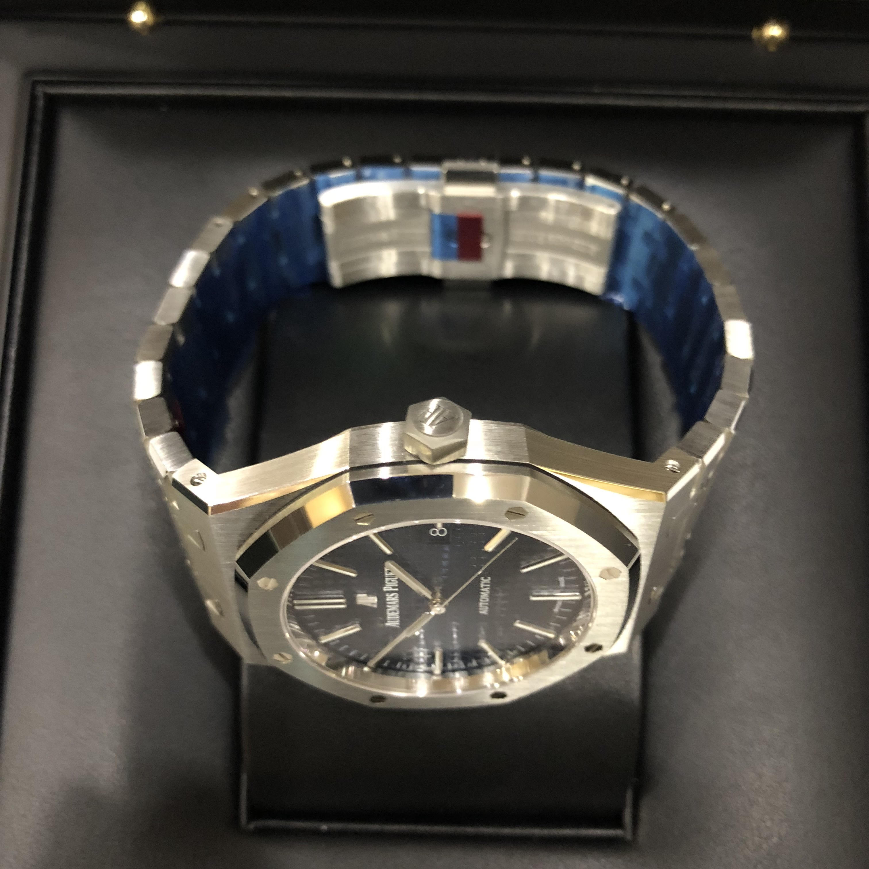 Audemars Piguet Royal Oak Selfwinding 41 mm 15400ST.OO.1220ST.03