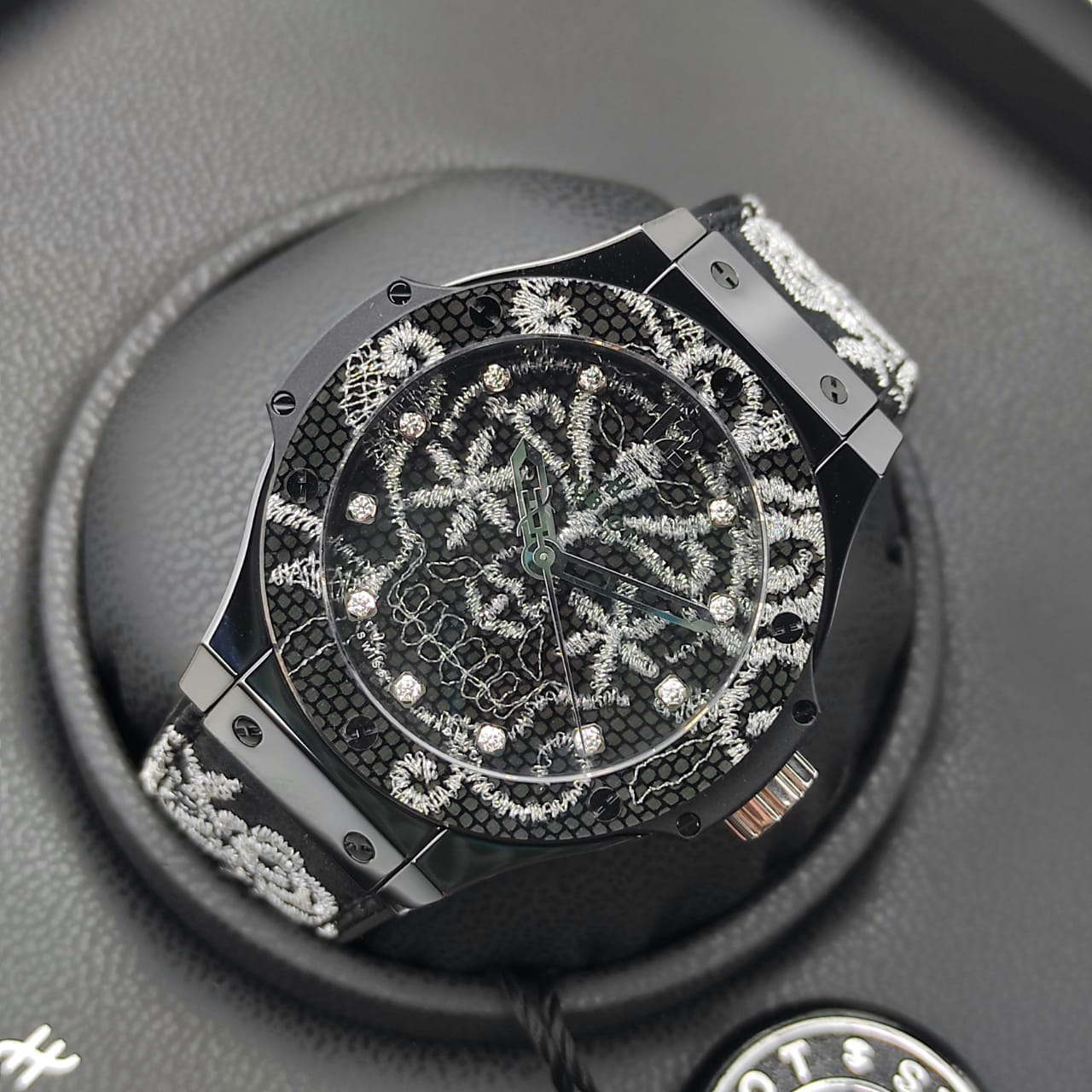 Hublot Big Bang Broderie Sugar Scull 41 mm 343.CS.6570.NR.BSK16