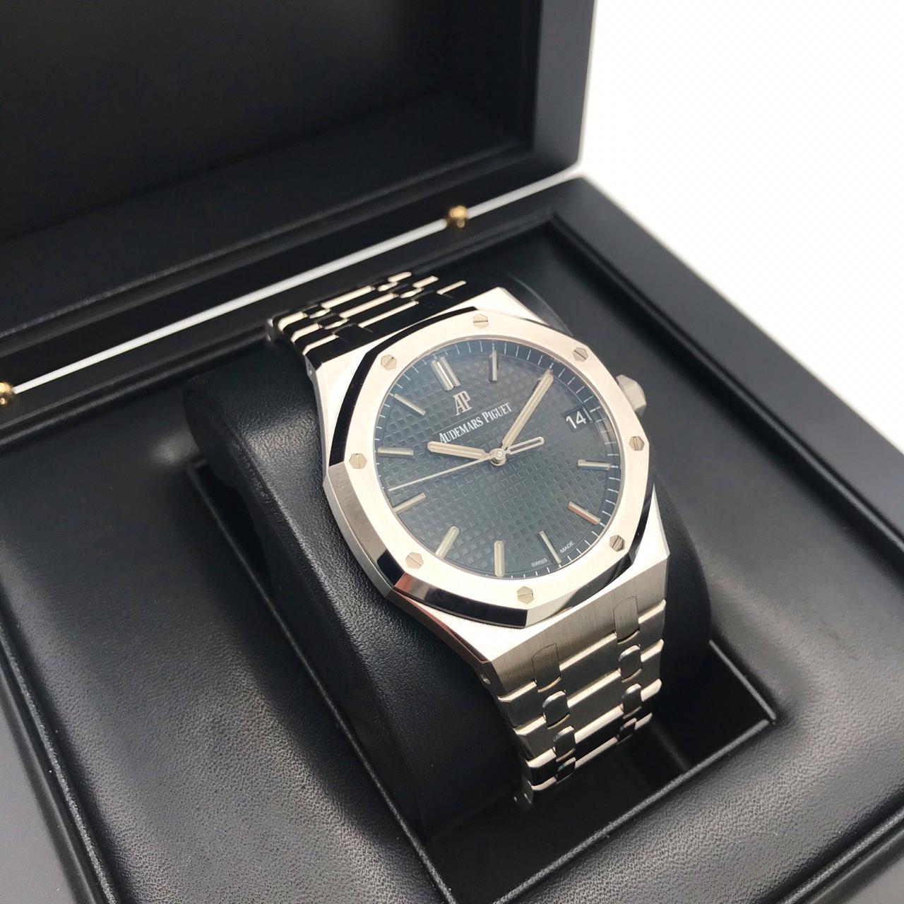 Audemars Piguet Royal Oak Selfwinding 41 mm 15500ST.OO.1220ST.03