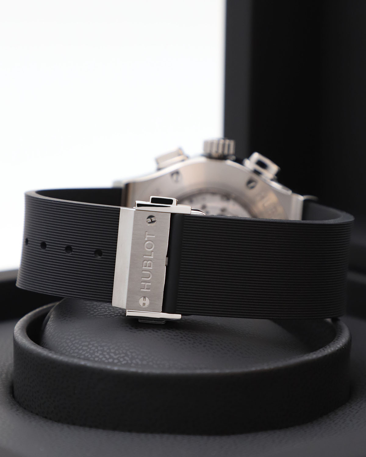 Hublot Classic Fusion Chronograph 45 mm Titanium 521.NX.1171.RX