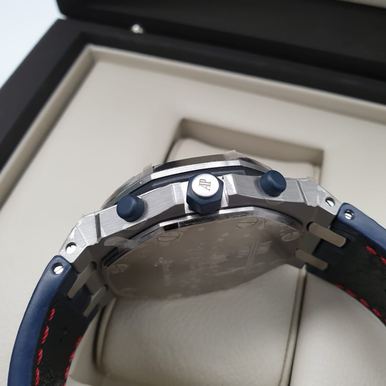 Audemars Piguet Royal Oak Offshore Tour Auto 2012 42 mm 26208ST.00.D305CR.01