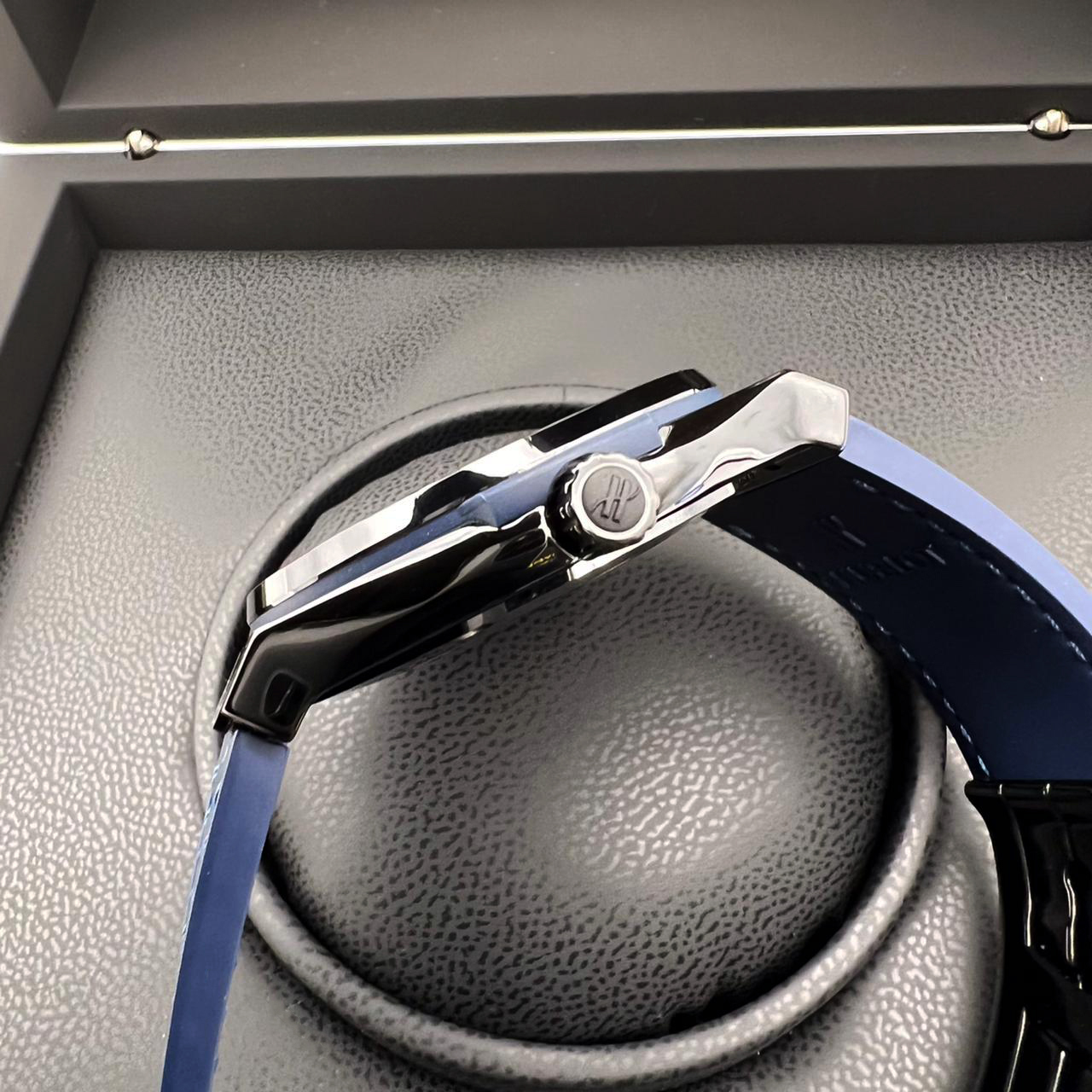 Hublot Classic Fusion Ceramic Blue 45 mm 511.CM.7170.LR