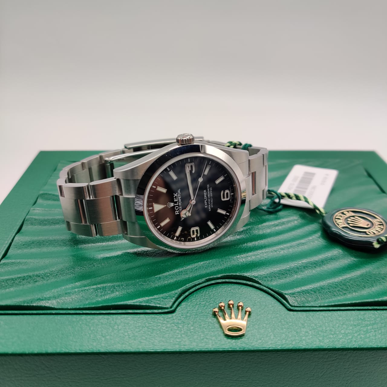 Rolex Explorer 39 mm 214270