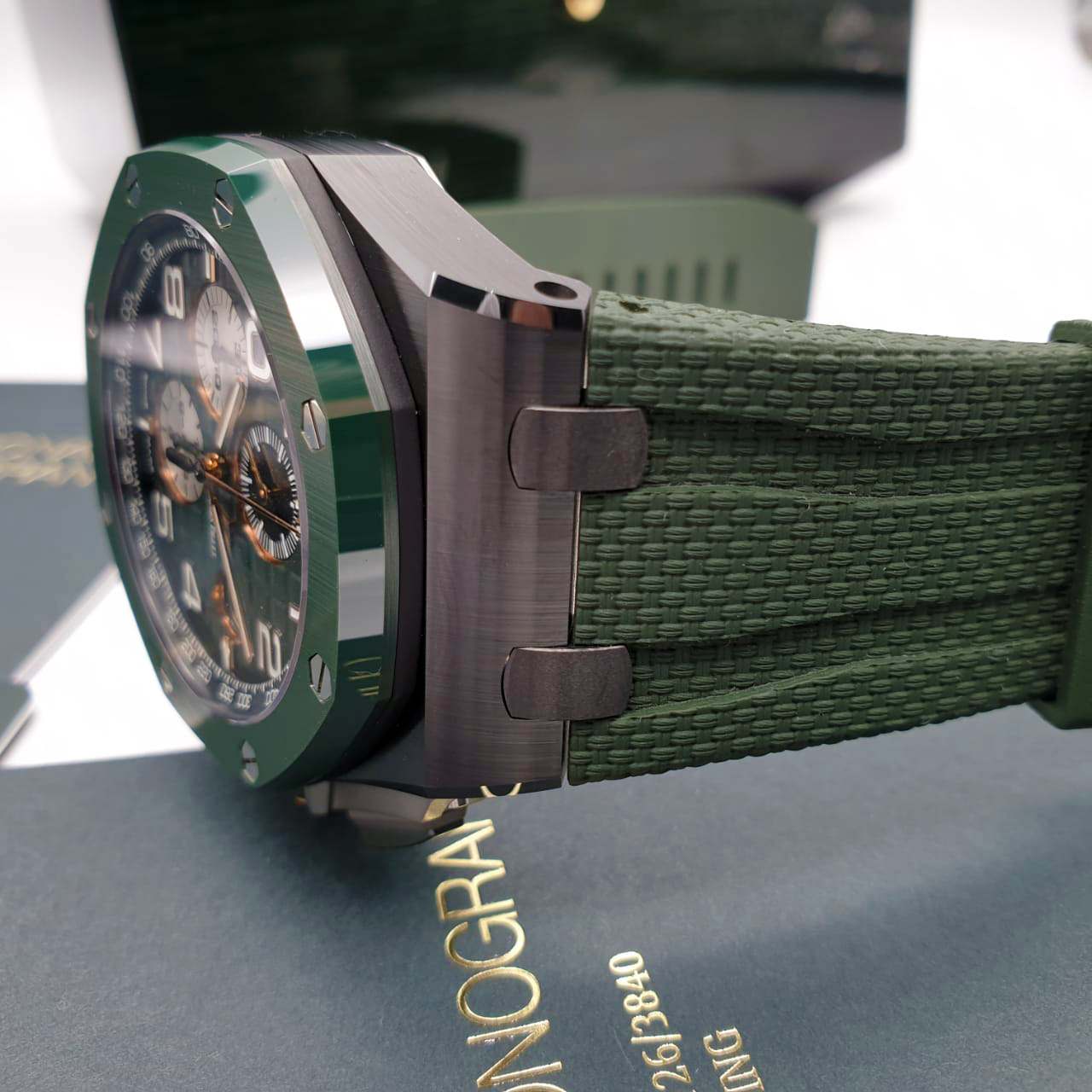 Audemars Piguet Royal Oak Offshore Selfwinding Chronograph 44 mm 26405CE.OO.A056CA.01
