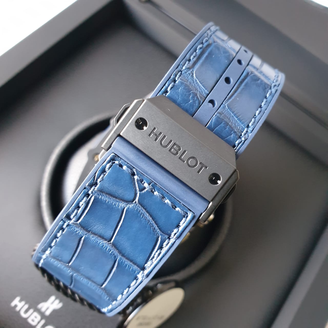 Hublot Spirit of Big Bang Ceramic Blue 45 mm 601.CI.7170.LR
