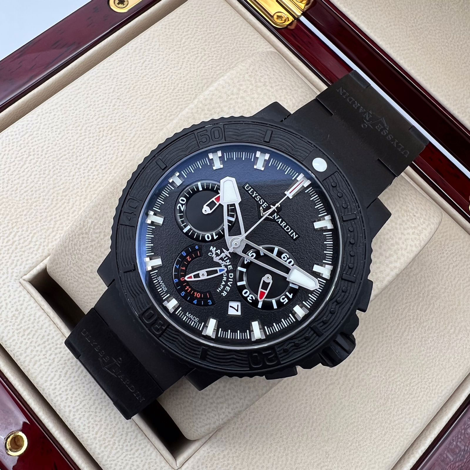 Ulysse Nardin Marine Diver Black Sea Chronograph 353-92-3C