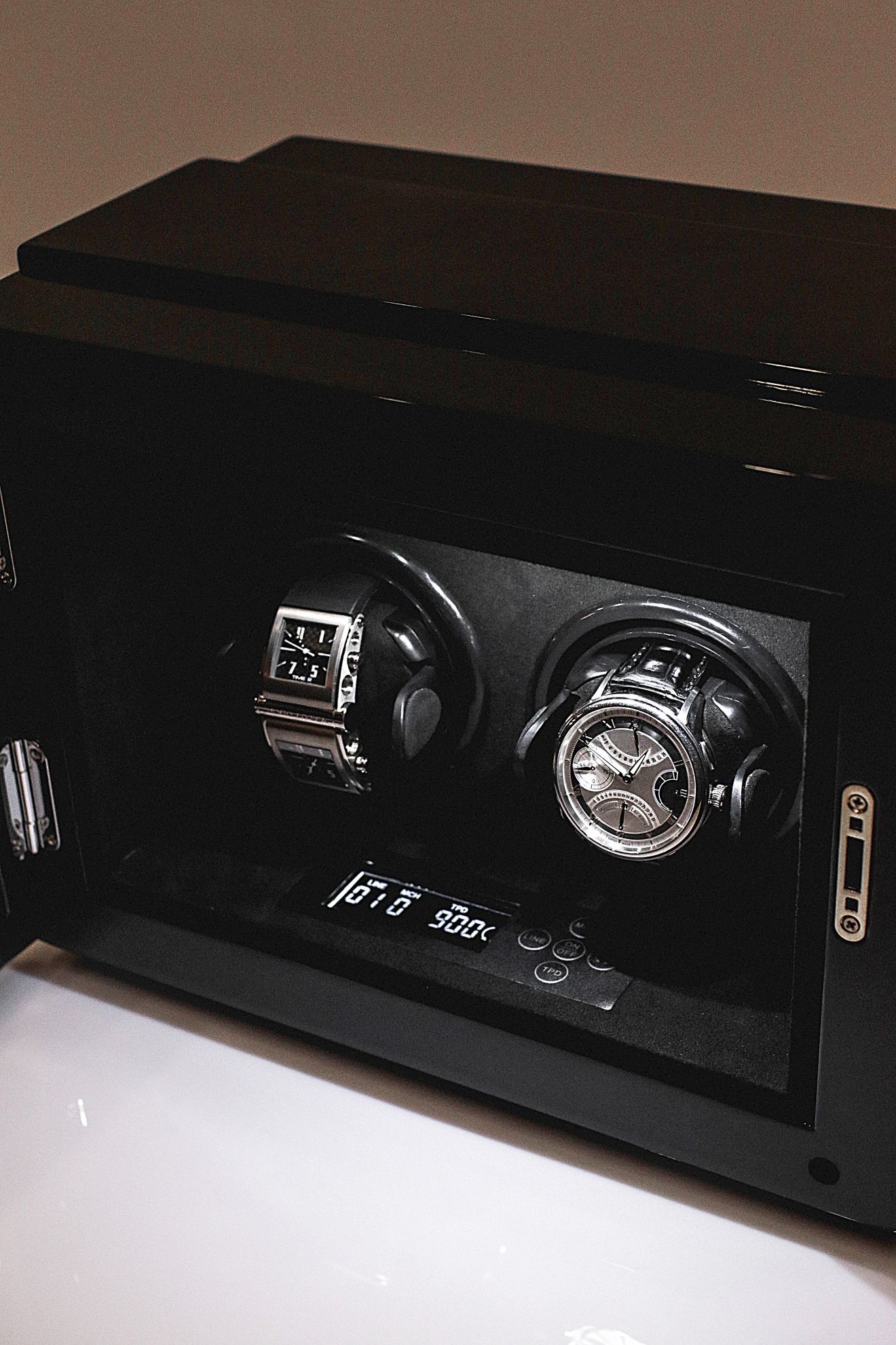 Часовая шкатулка Heisse & Sohne Watch Master 2 Black
