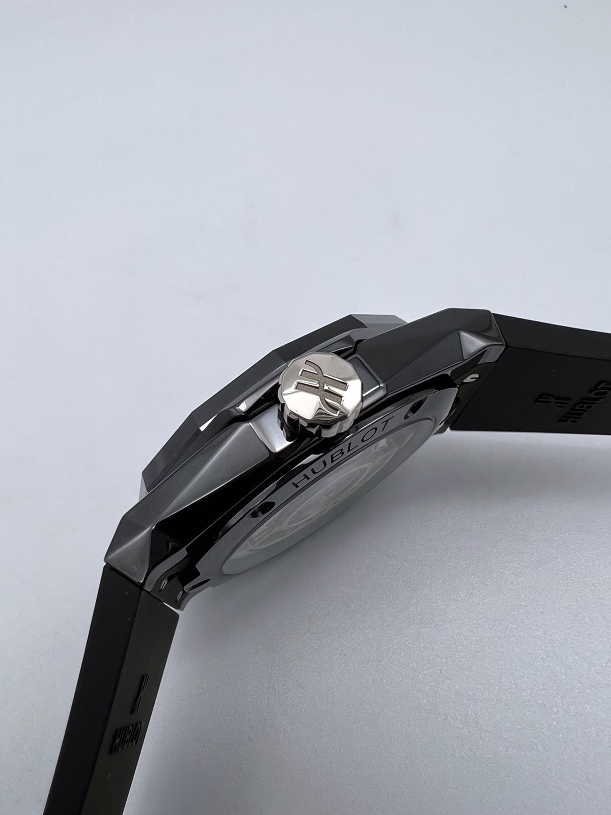 Hublot Classic Fusion Orlinski Black Magic 40 mm 550.CS.1800.RX.ORL21