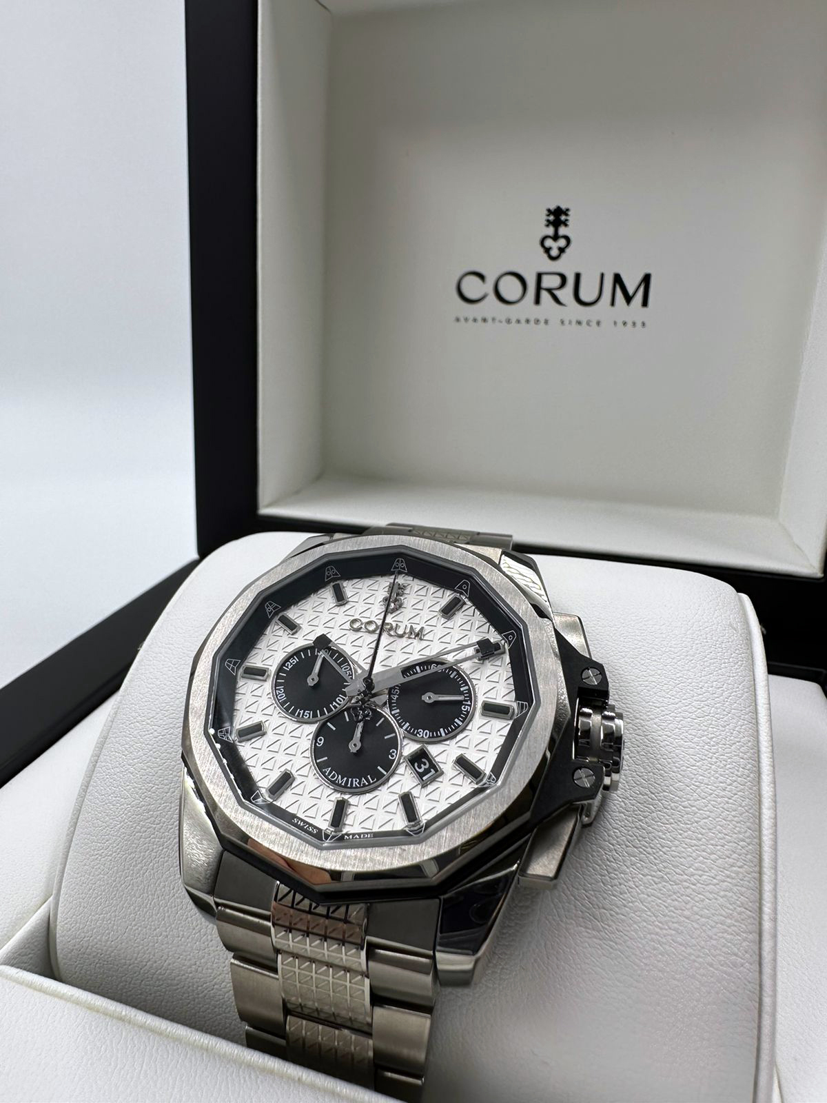 Corum Admiral AC-One Chronograph 45 mm A132/04218