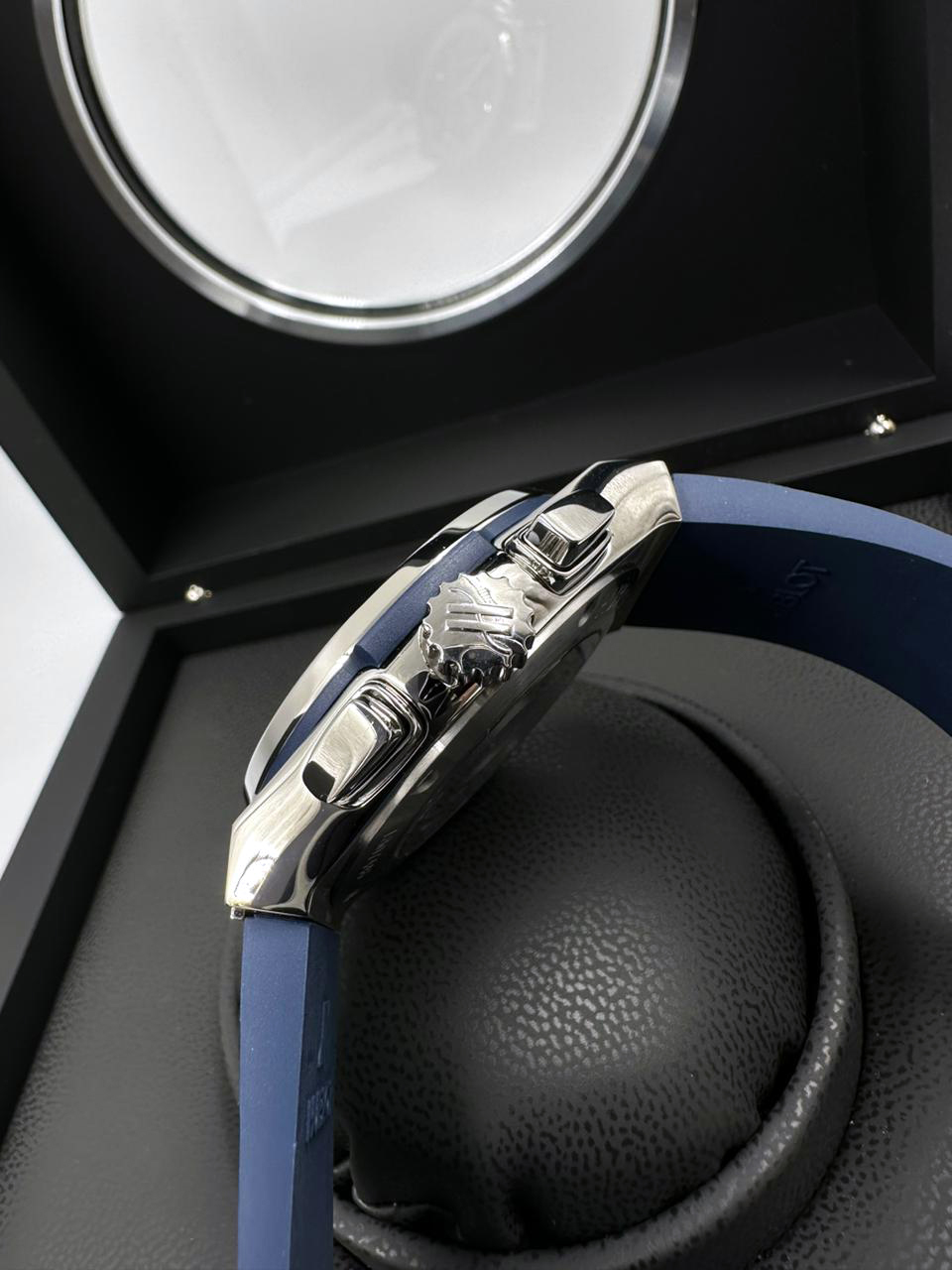 Hublot Classic Fusion Chronograph Titanium Blue 45 mm 521.NX.7170.RX