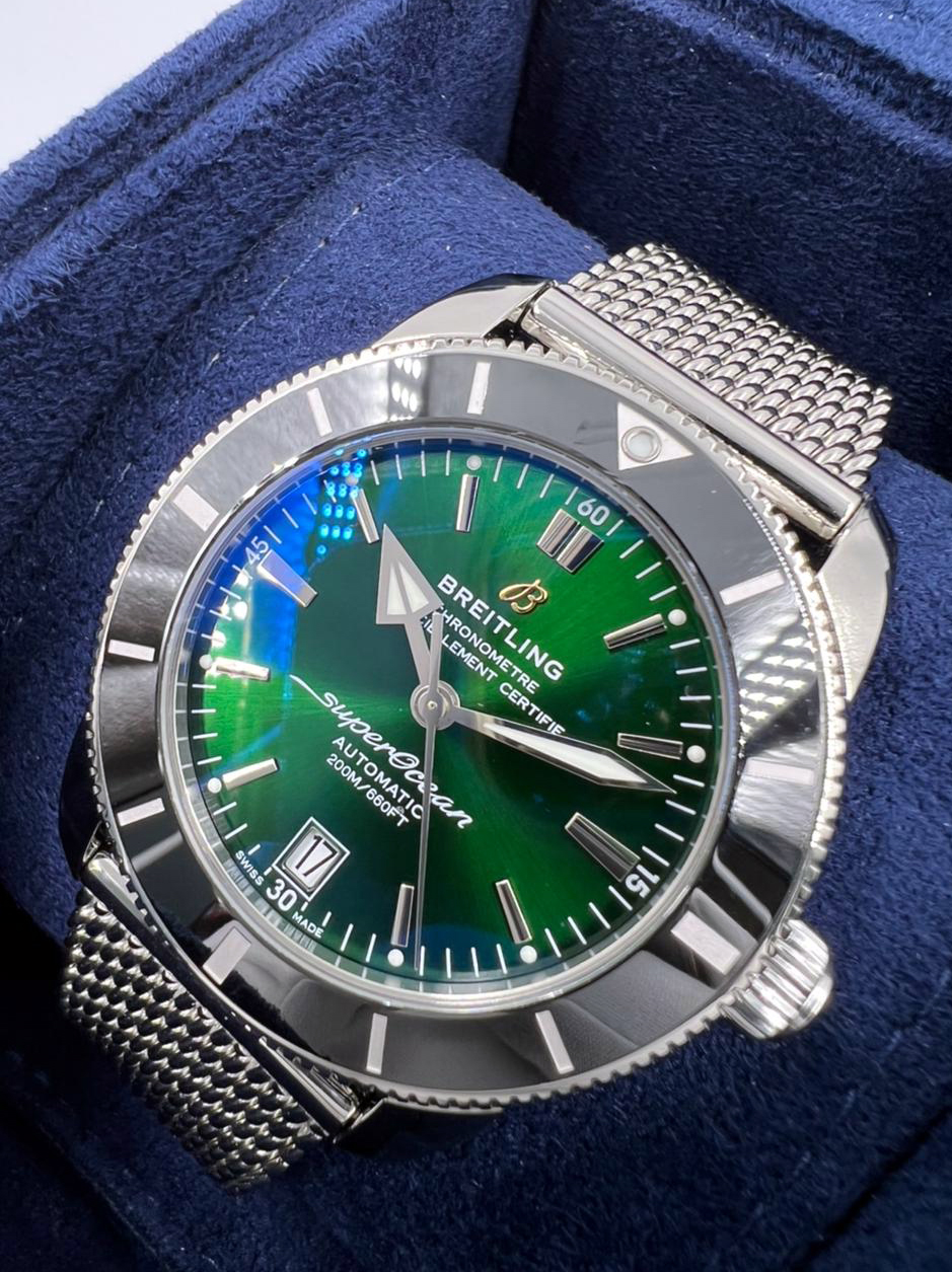 Breitling Superocean Heritage 42 mm AB2010121L1A1