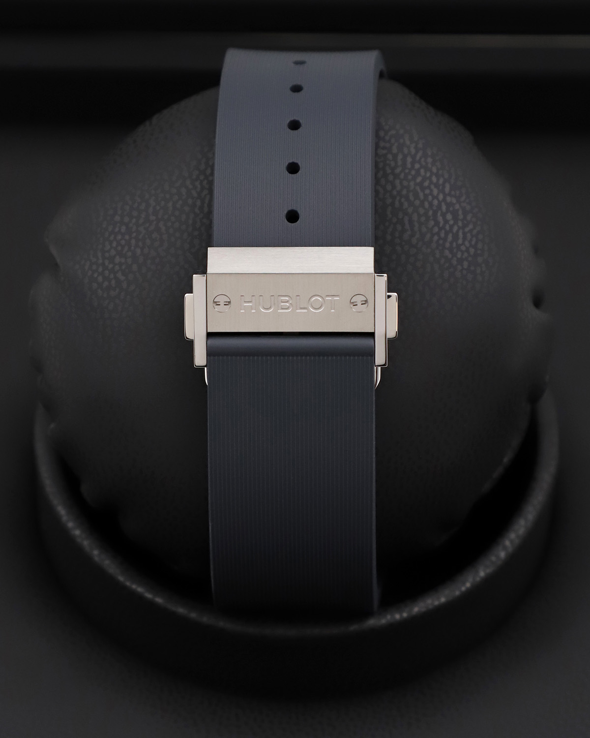 Hublot Classic Fusion Chronograph Titanium Racing Grey 45 mm 521.NX.7071.RX
