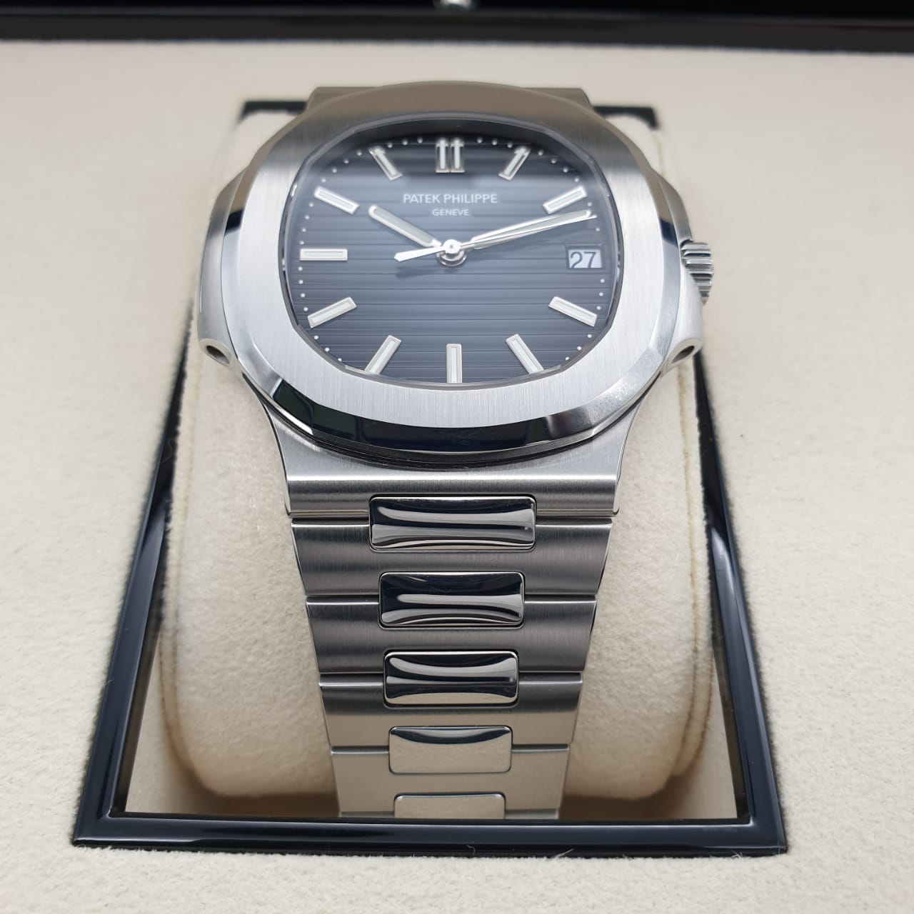 Patek Philippe Nautilus 40 mm 5711/1A-010
