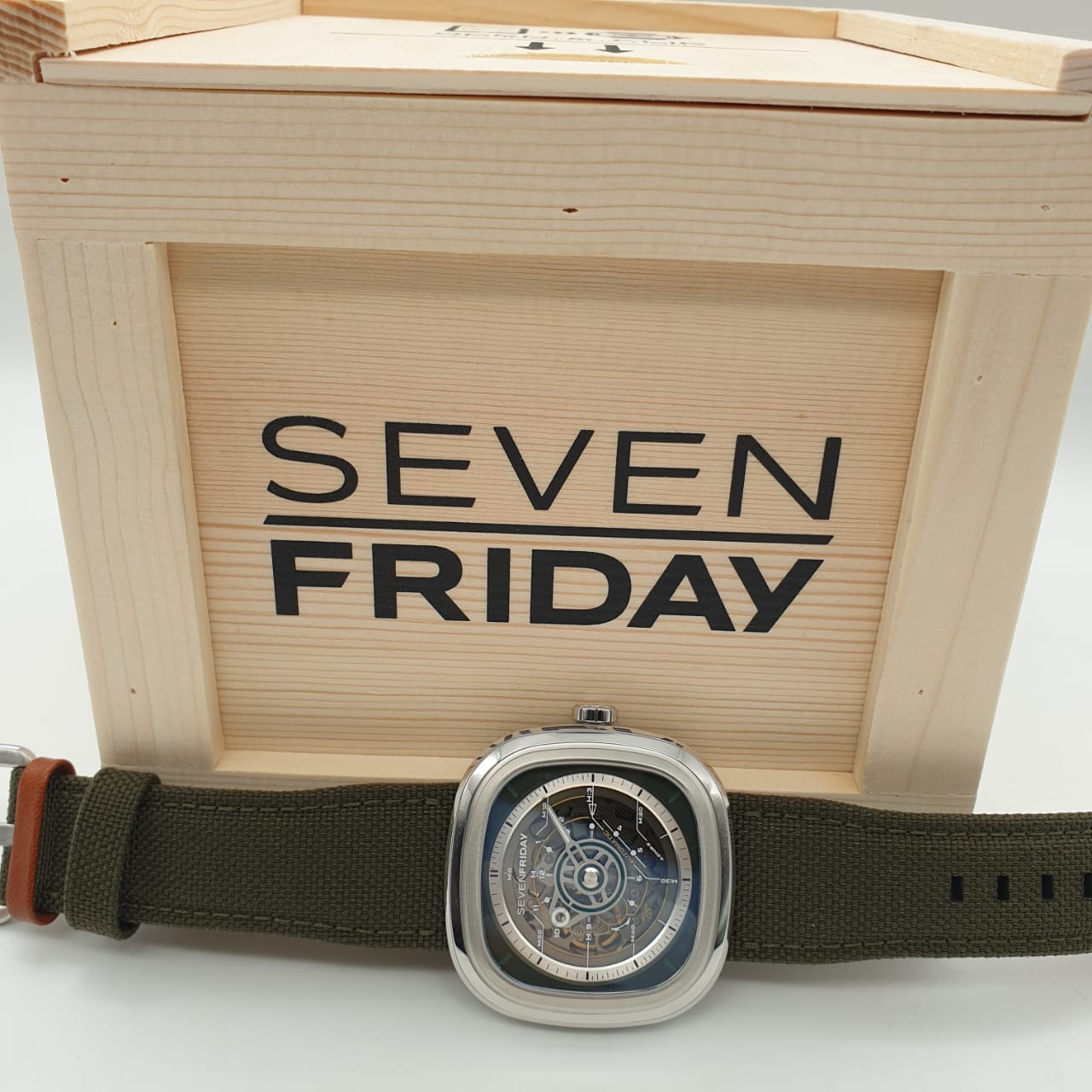 Sevenfriday T2/01