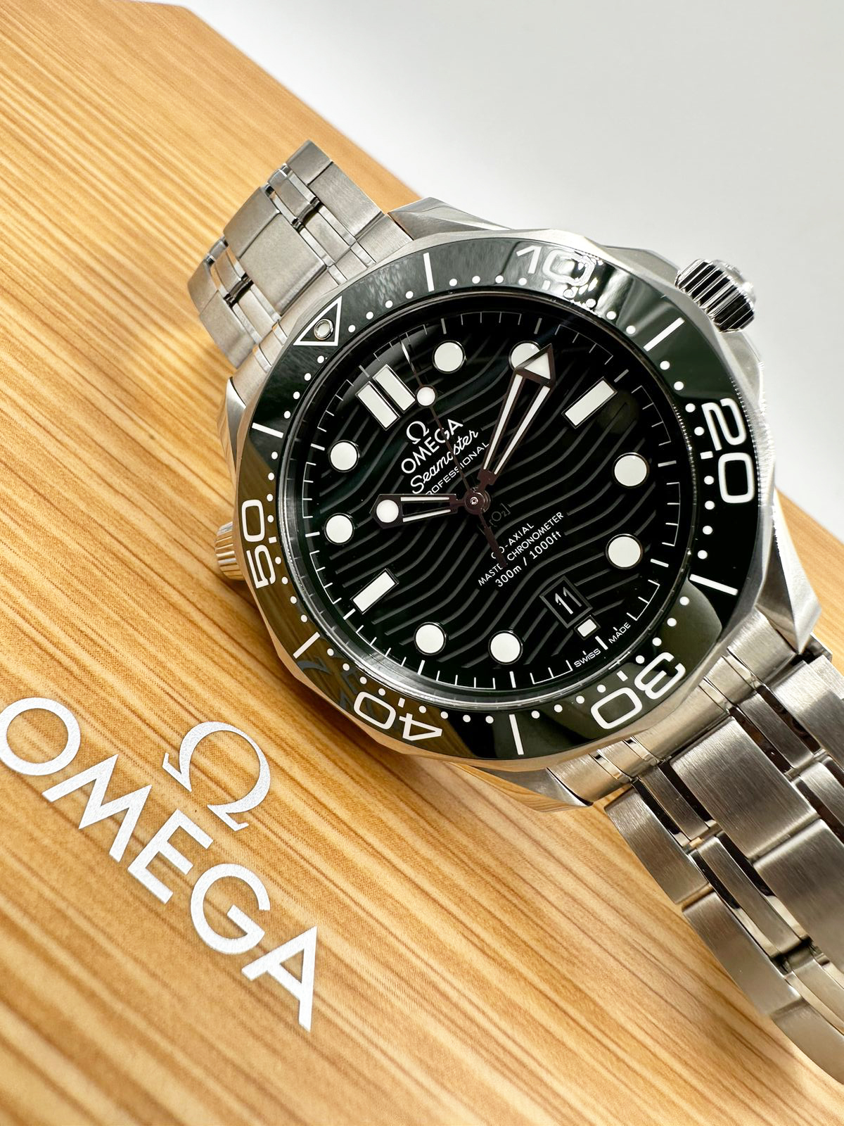 Omega Seamaster Diver 300M Co-Axial Master Chronometer 42 mm 210.30.42.20.10.001