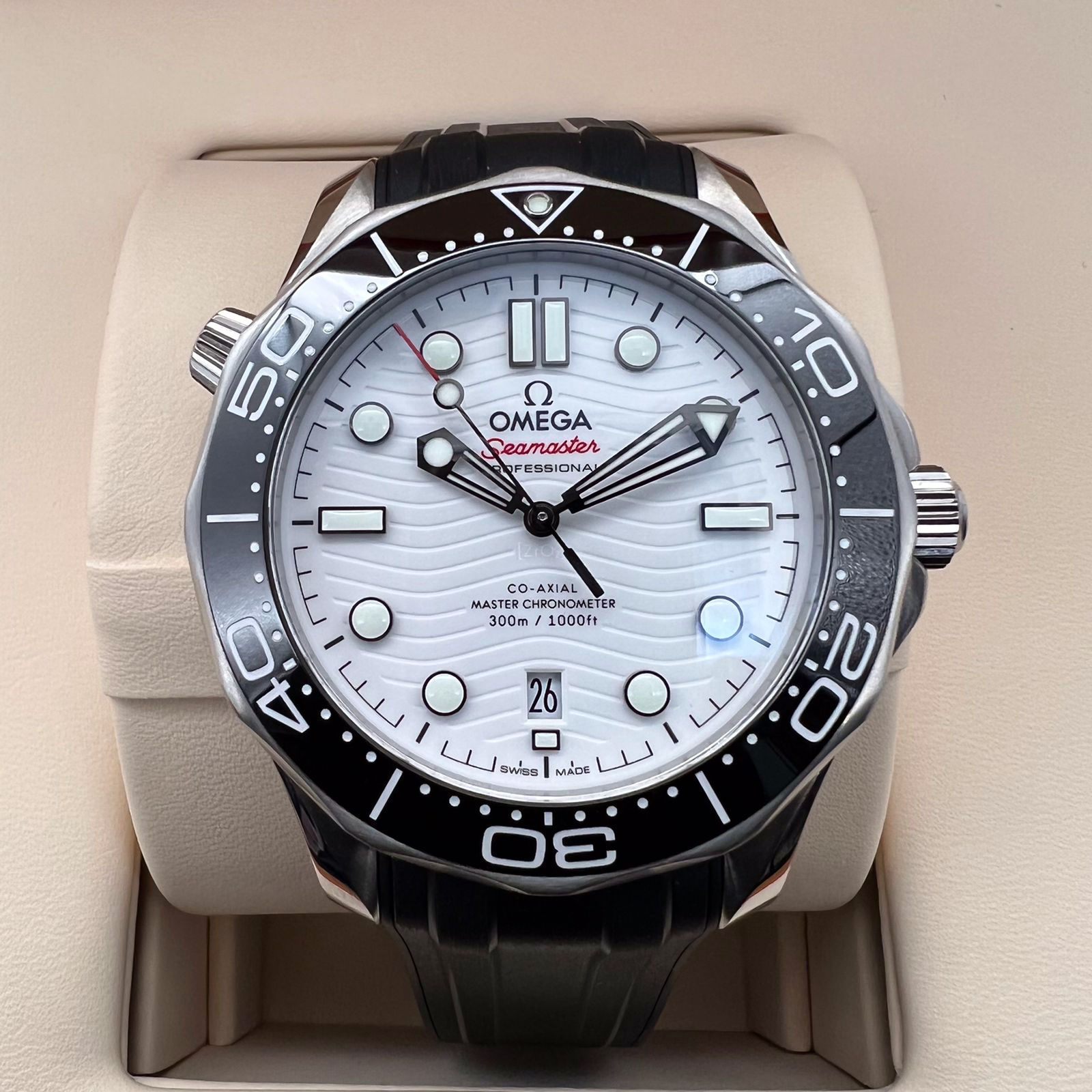 Omega Seamaster Diver 300M Co-Axial Master Chronometer 210.32.42.20.04.001