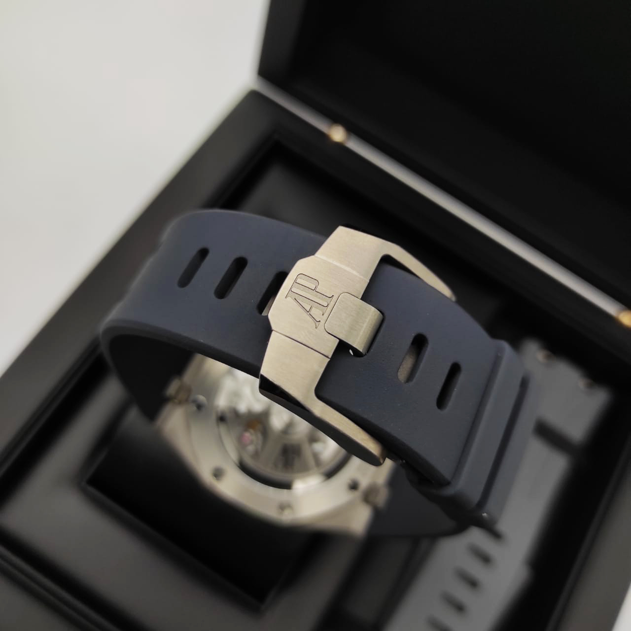 Audemars Piguet Royal Oak Offshore Chronograph 43 mm 26420IO.OO.A009CA.01