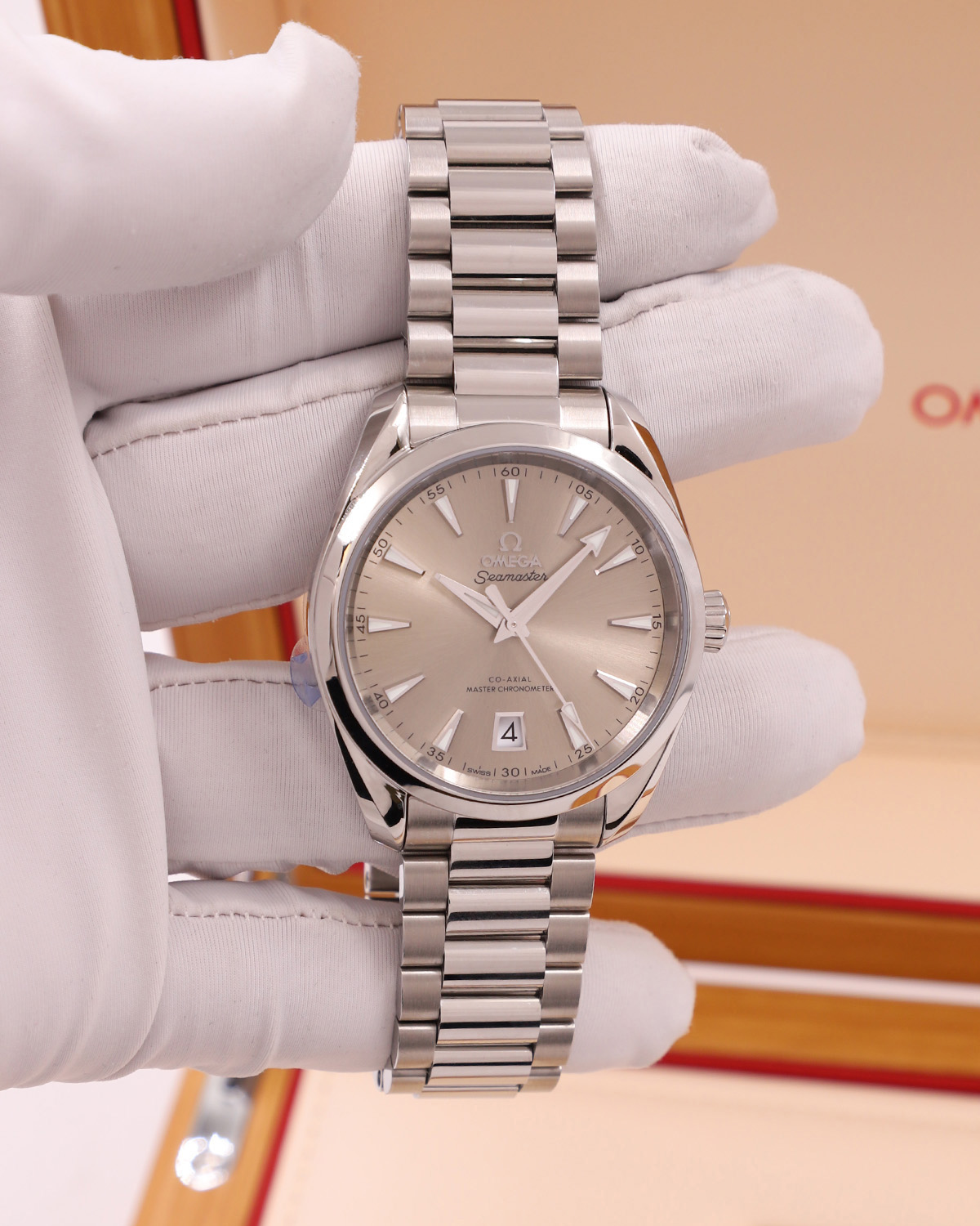 Omega Seamaster Aqua Terra 150M Co-Axial Master Chronometer 38 mm 220.10.38.20.09.001