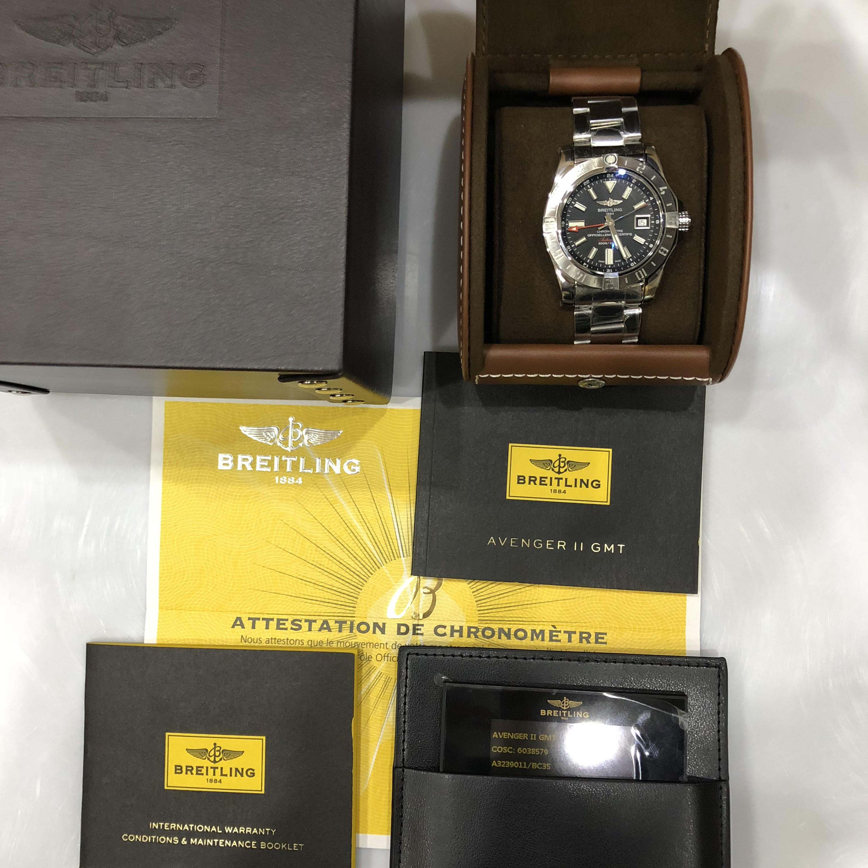 Breitling Avenger II GMT 43 mm  A3239011/BC35/170A