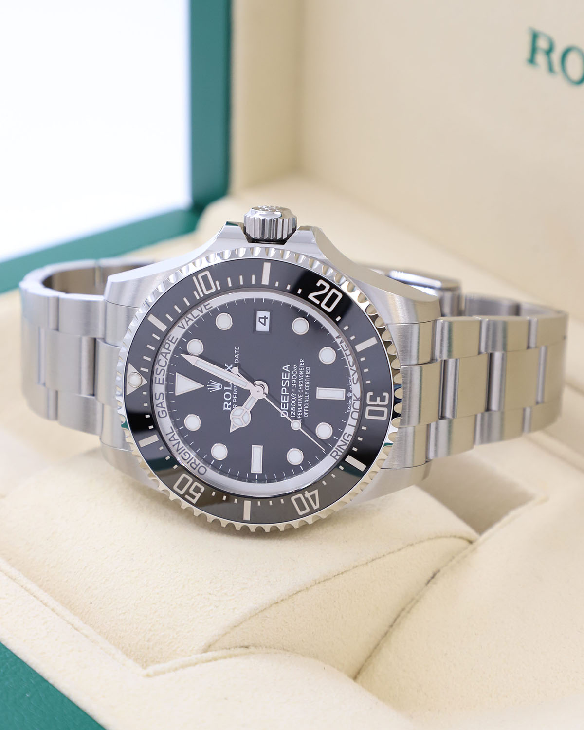 Rolex Sea-Dweller Deepsea 44 mm 136660