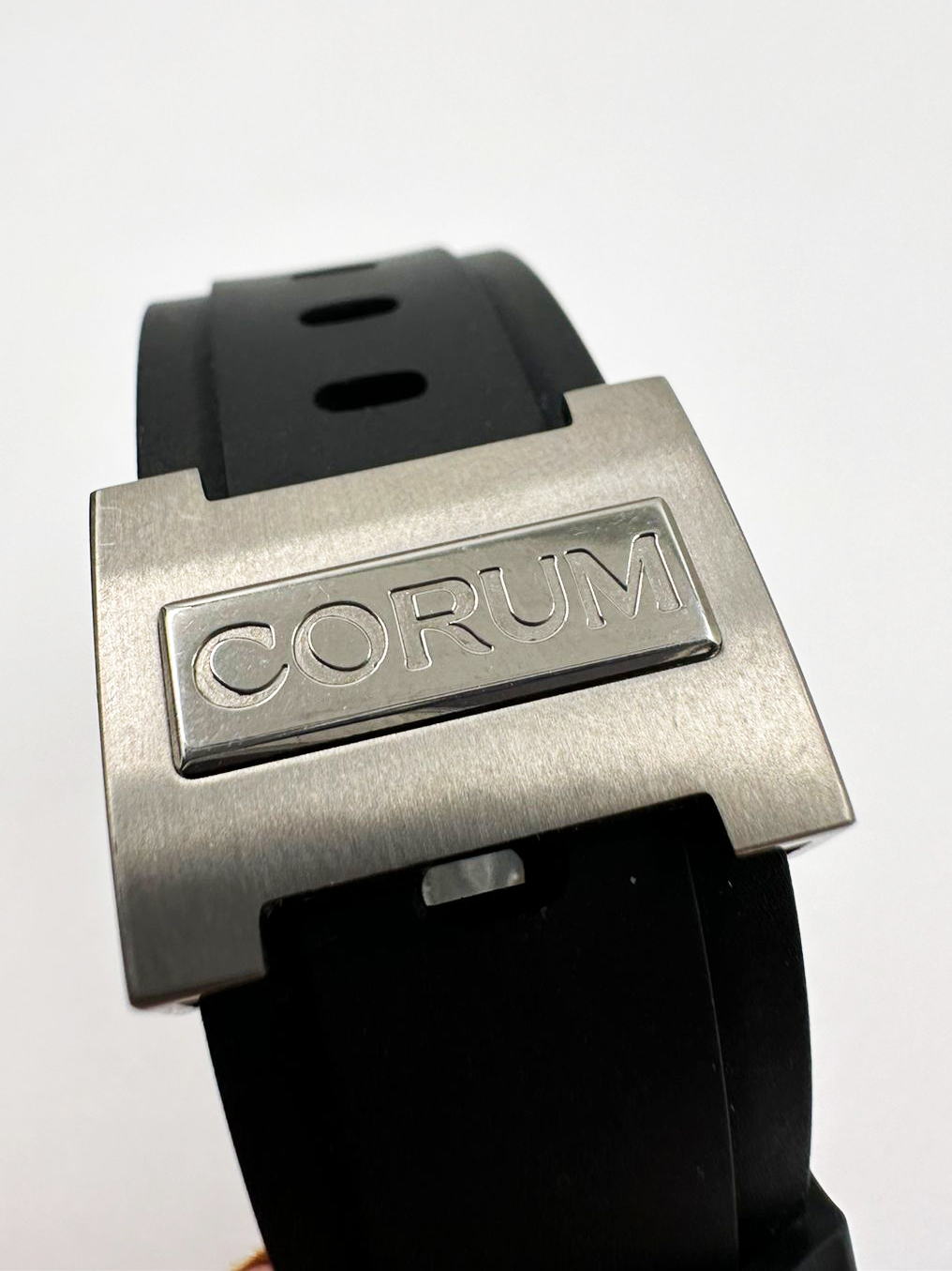 Corum Admiral AC-One Chronograph 45 mm A132/03876