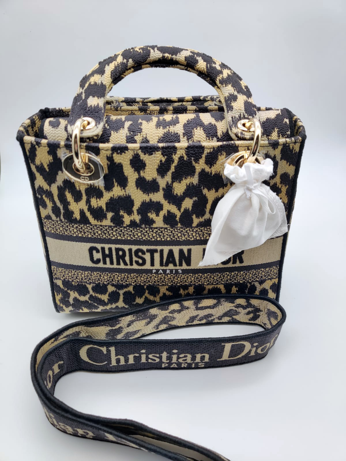 Сумка Dior Lady D-Lite M0565ORHM_M918