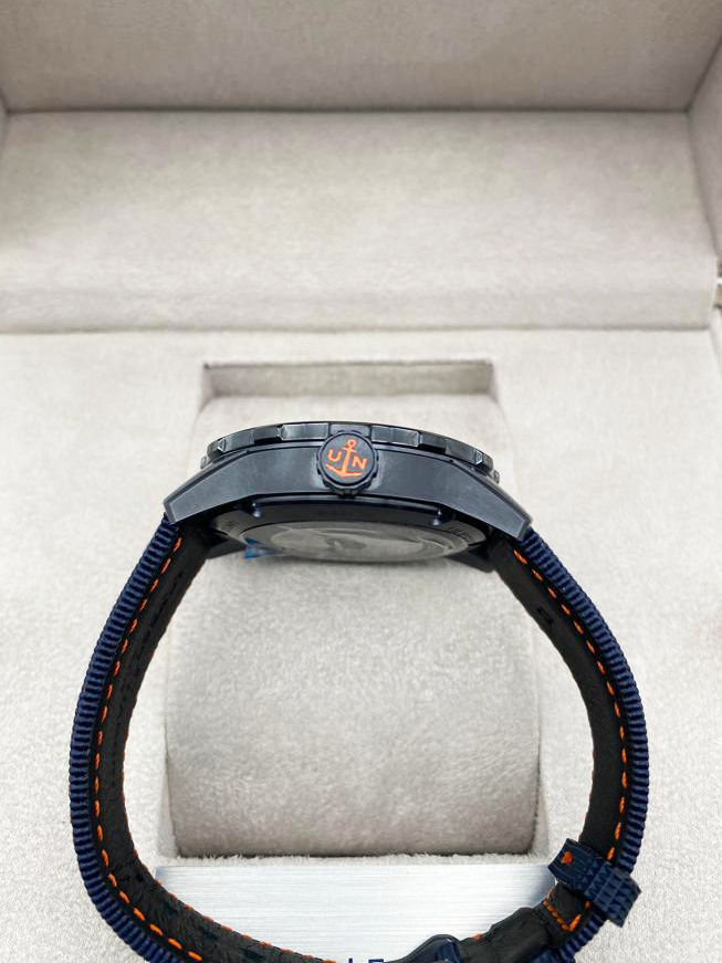 Ulysse Nardin Marine Diver 42 mm 8163-175LE/93-BLUESHARK